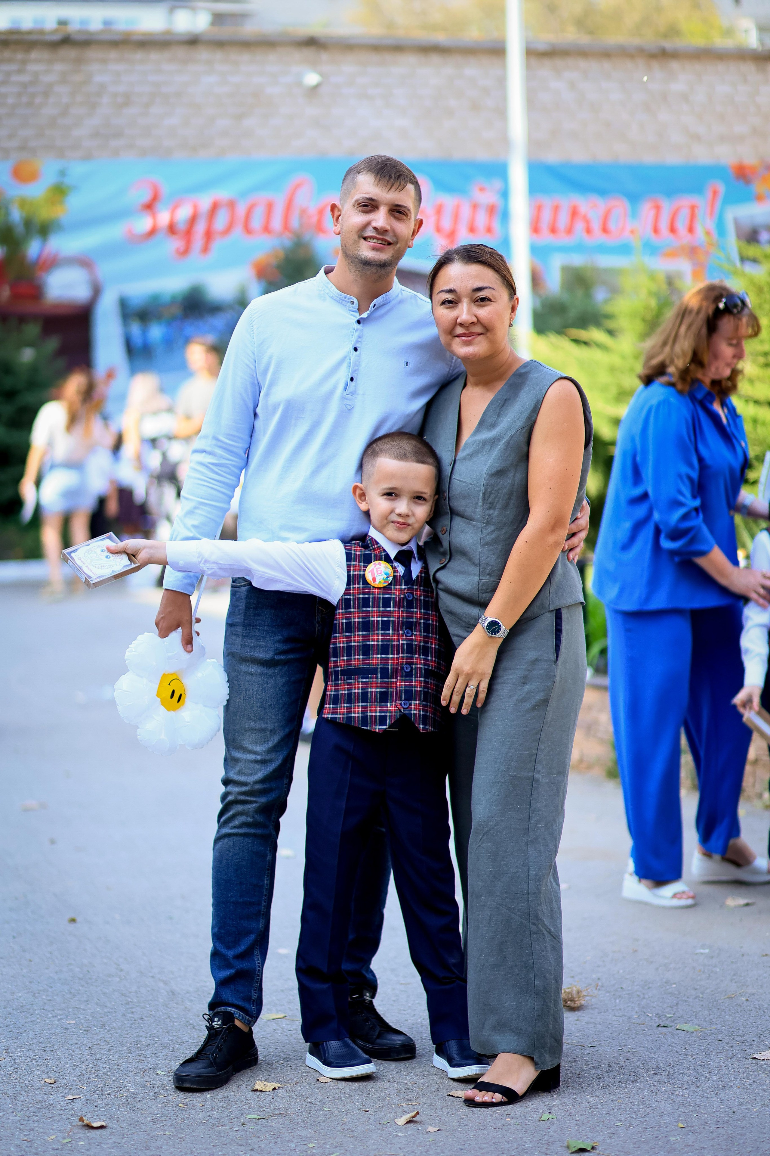 ШКОЛА 1 СЕНТЯБРЯ. Свадебный фотограф — видеограф в г. Астрахань Екатерина Юмашева