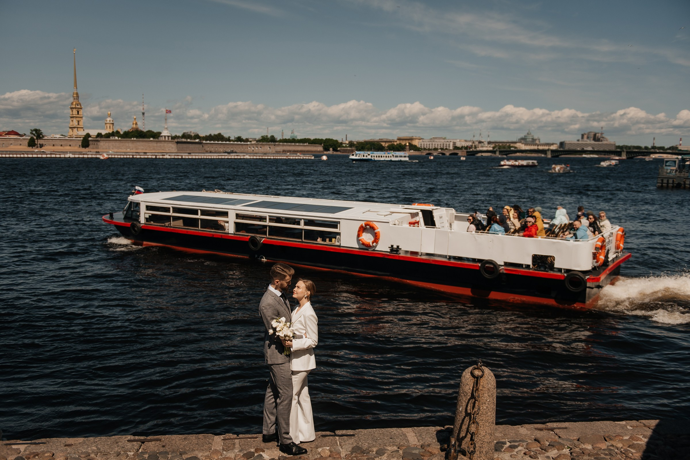 свадебная фотосессия на Дворцовой набережной