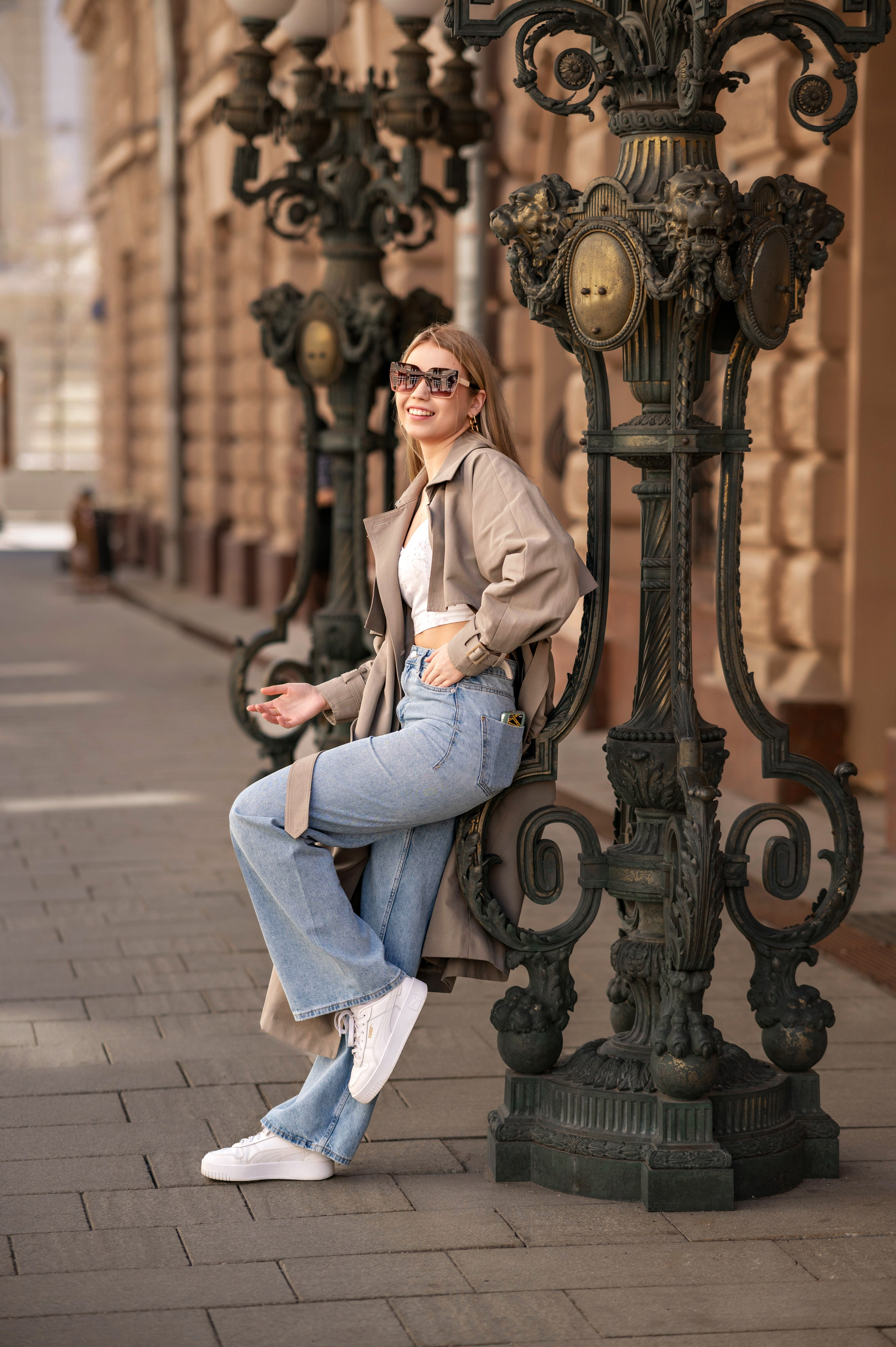 Дарья у отеля Будапешт