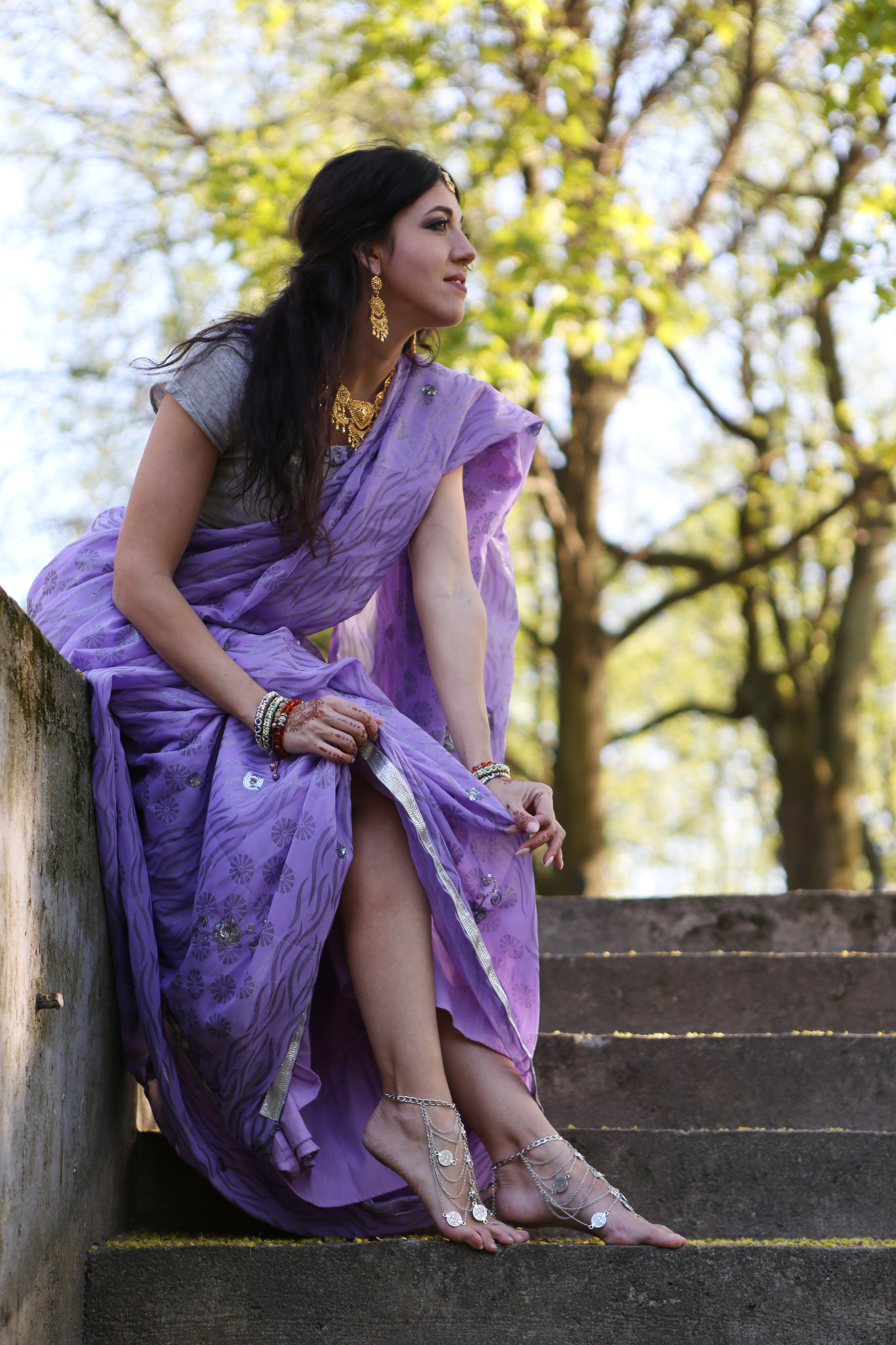 Прогулка в сари. Фотограф в Санкт-Петербурге. Индивидуальная съемка и фотопрогулки