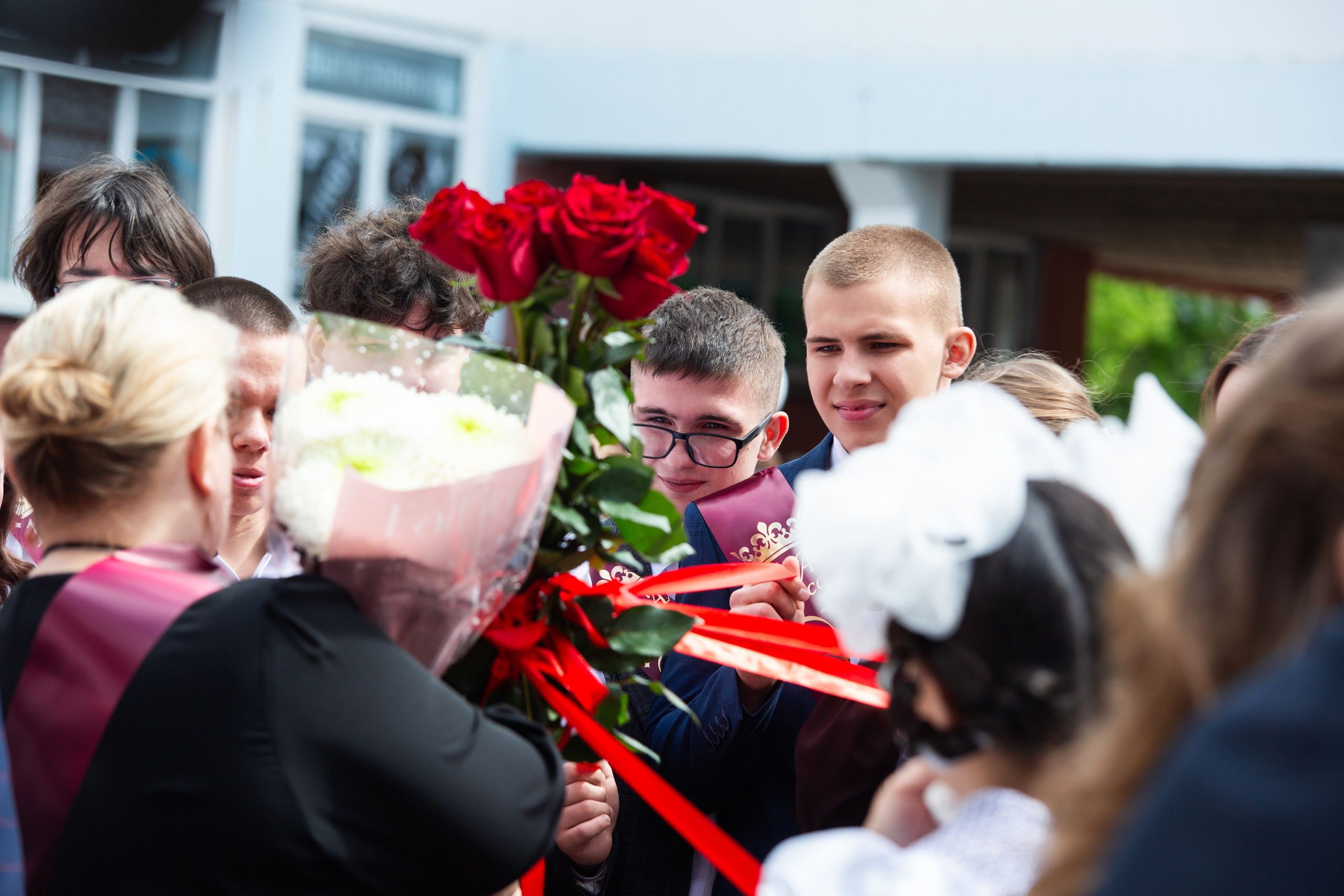 ПОСЛЕДНИЙ ЗВОНОК 2025 9 ШКОЛА. ТВОЙ АЛЬБОМ / ТВОИ ПРАВИЛА