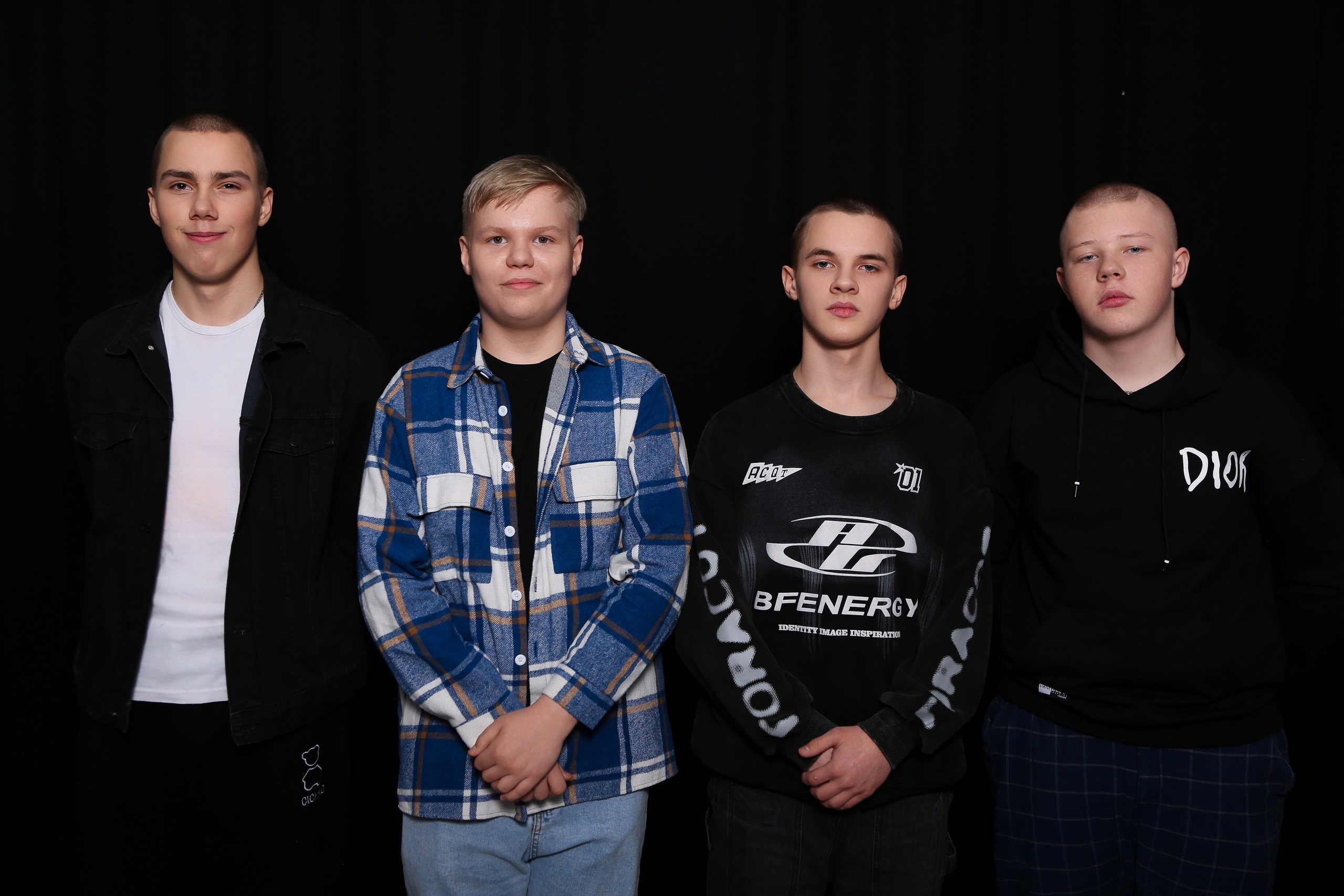 ШКОЛЬНАЯ ФОТОСЕССИЯ В СТУДИИ. ТВОЙ АЛЬБОМ / ТВОИ ПРАВИЛА