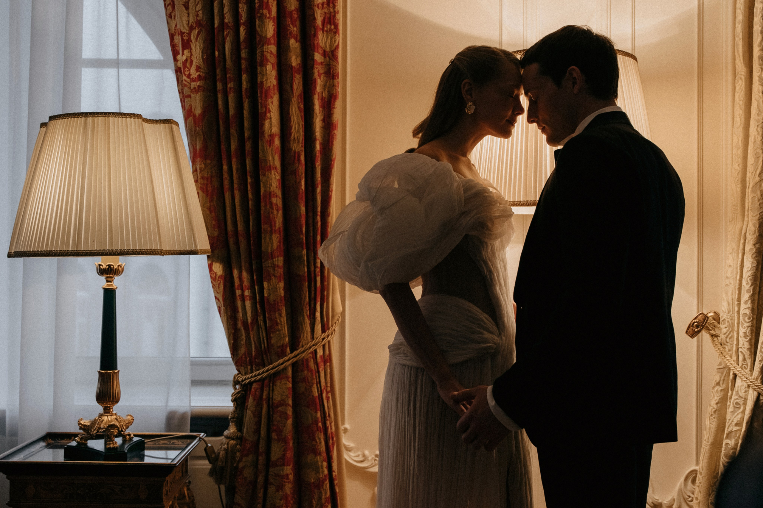 Свадебная фотосъемка в отеле Савой. Свадебный фотограф Москва