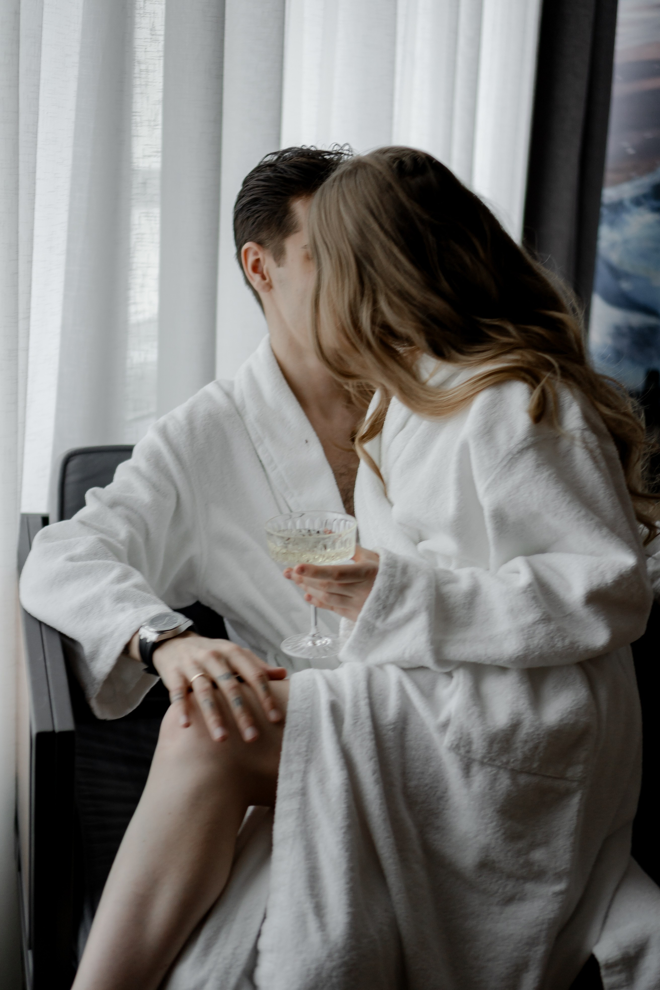 СВАДЕБНАЯ СЬЕМКА СБОРОВ В ОТЕЛЕ И ВЫЕЗД НА ЦЕРЕМОНИЮ (СНЯТО В СИБИРЕ В НИЖНЕВАРТОВСКЕ). Профессиональный фотограф, Санкт-Петербург — Виктория Богомолова