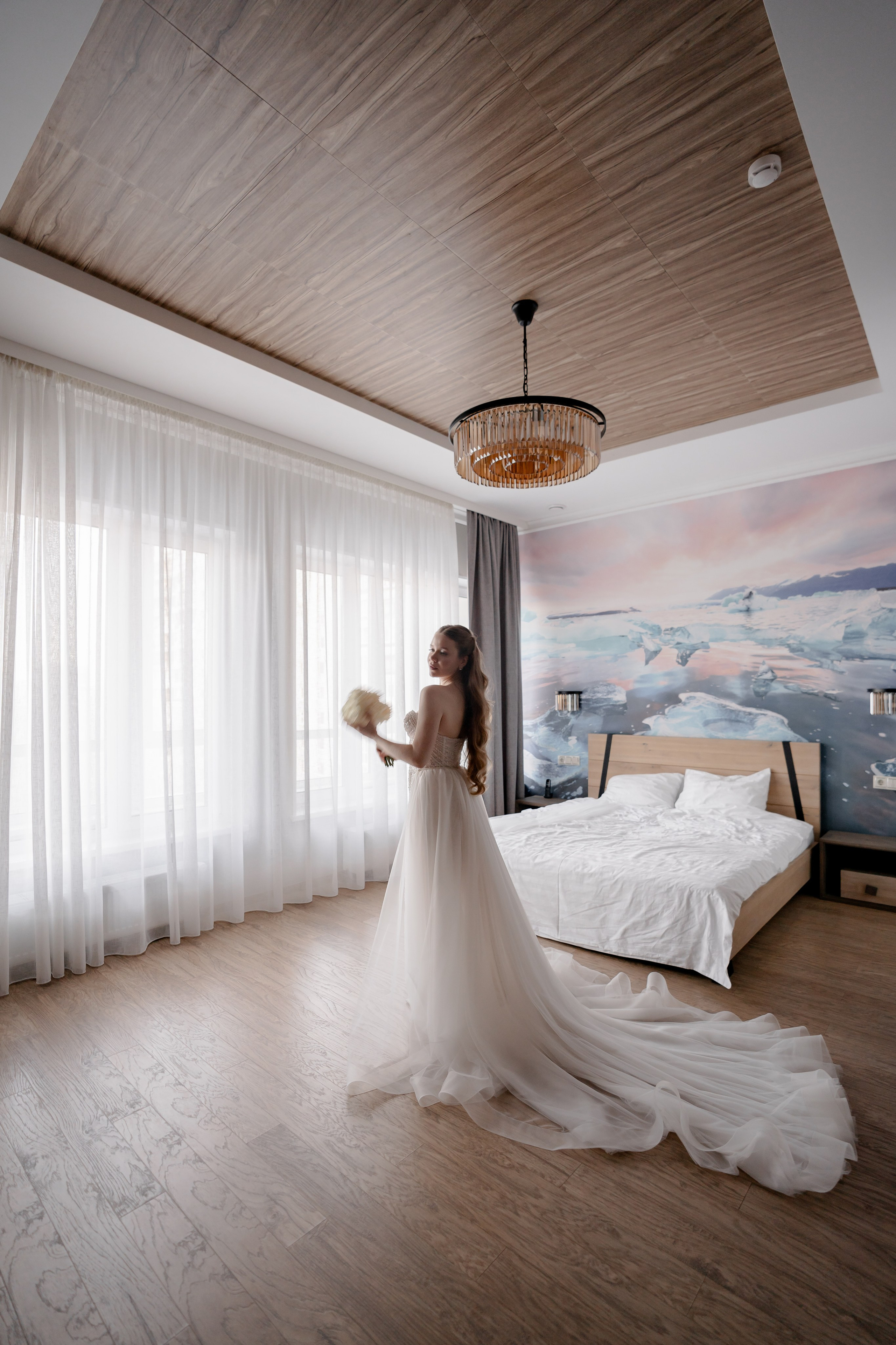 СВАДЕБНАЯ СЬЕМКА СБОРОВ В ОТЕЛЕ И ВЫЕЗД НА ЦЕРЕМОНИЮ (СНЯТО В СИБИРЕ В НИЖНЕВАРТОВСКЕ)М. Профессиональный фотограф, Санкт-Петербург — Виктория Богомолова