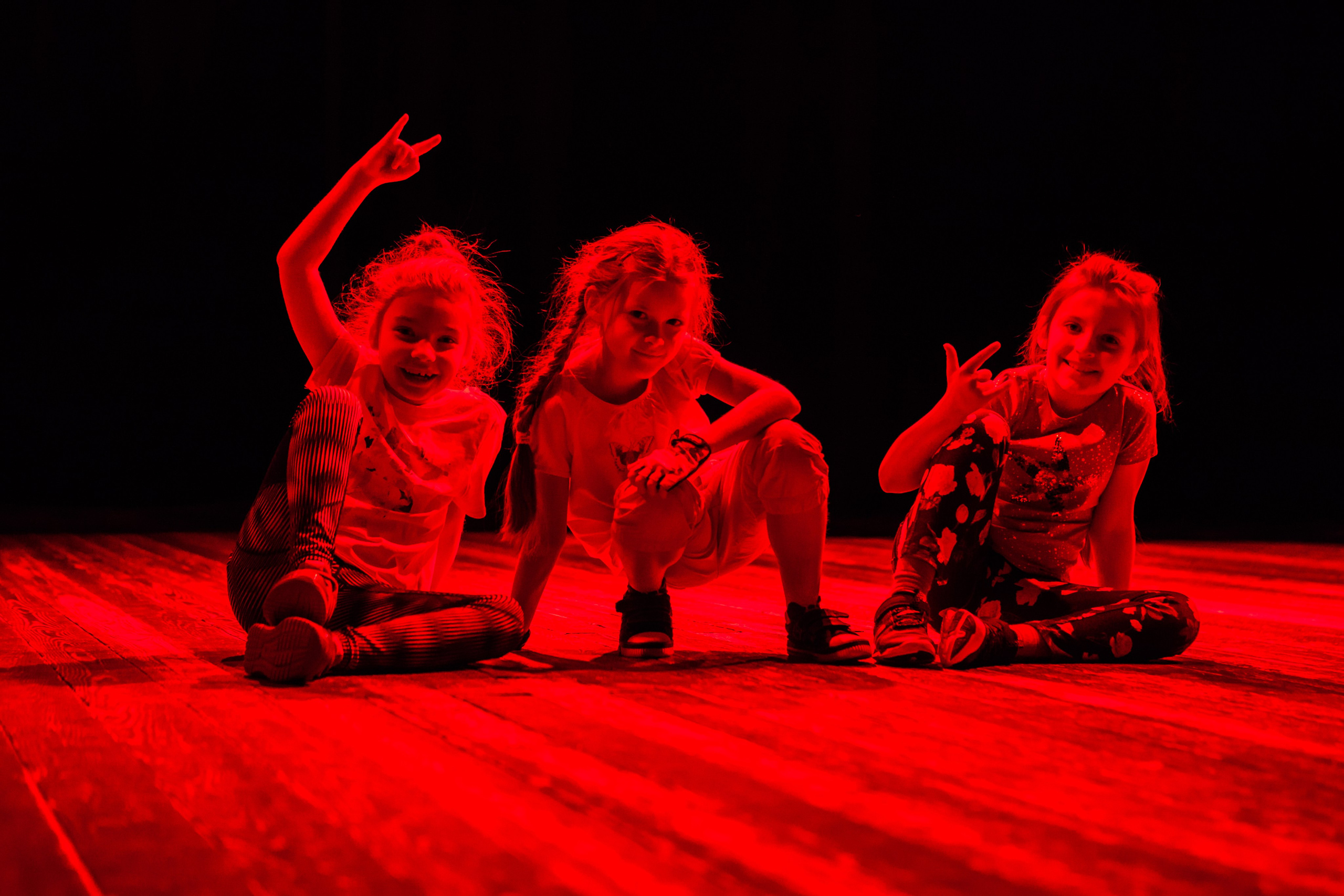 Танцы. Фотография, ретушь, сканирование, восстановление старых фото, интерьерная съёмка, студия. Данилов Александр, Москва