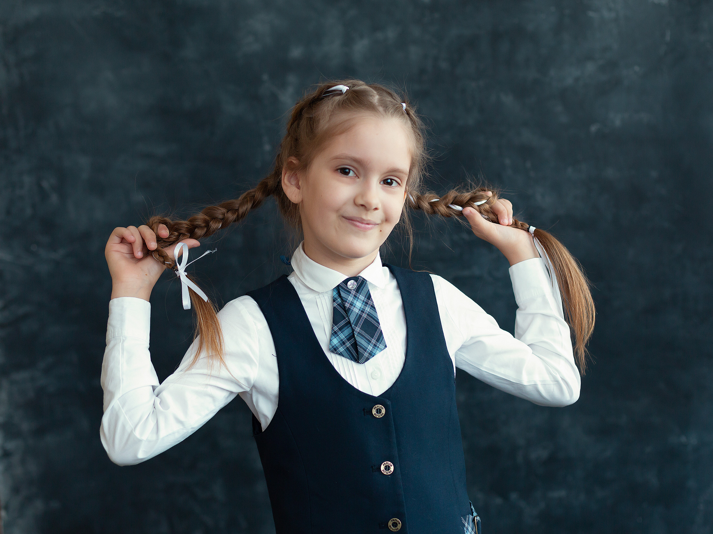 Школьные портреты и выпускные книги. Детский и семейный фотограф в Челябинске Пайвина Алена