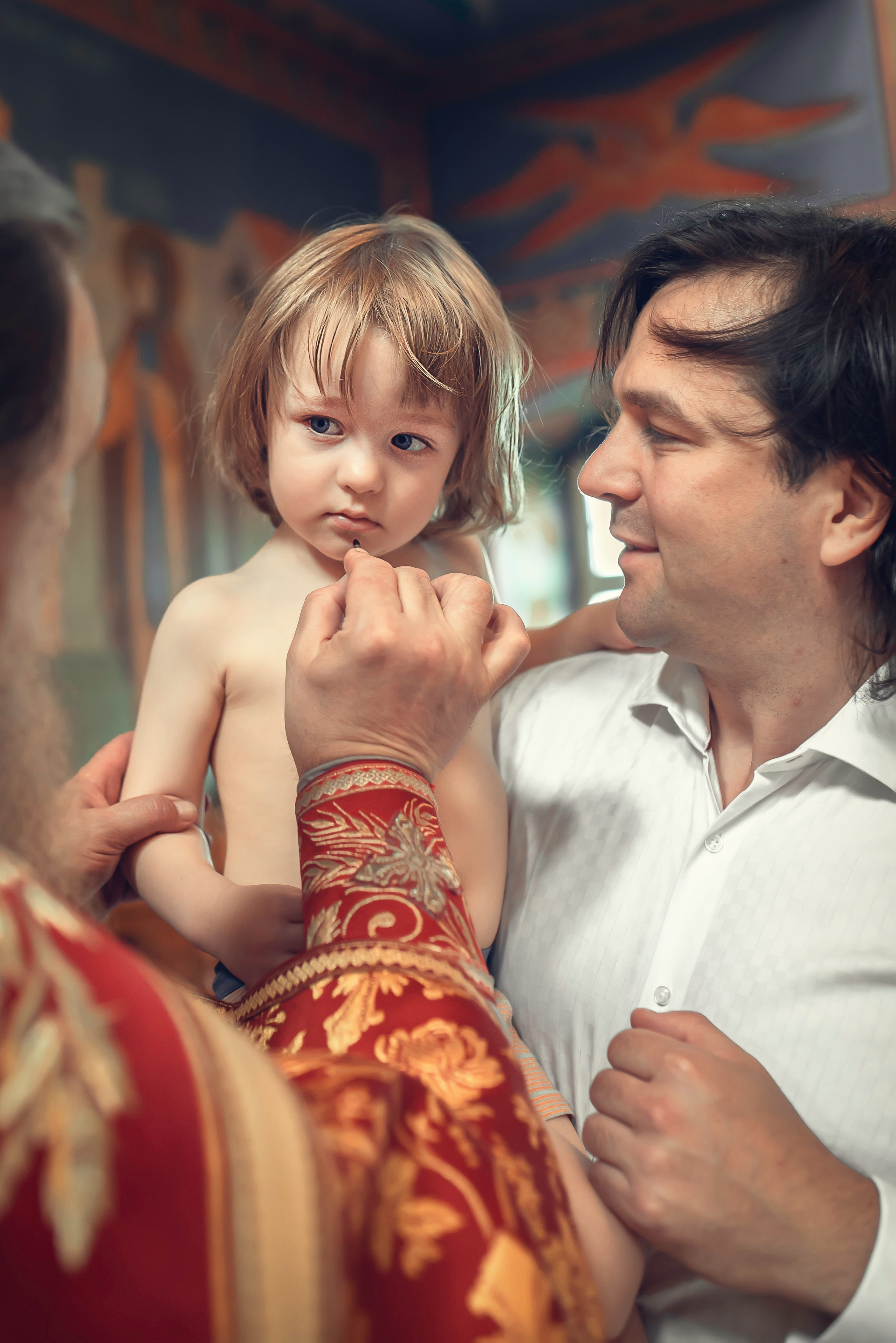 Таинство Крещения. Никодимос, Серафима и Алиса. Фотограф Стеценко Наталия. Одинцово, Москва, Московская область