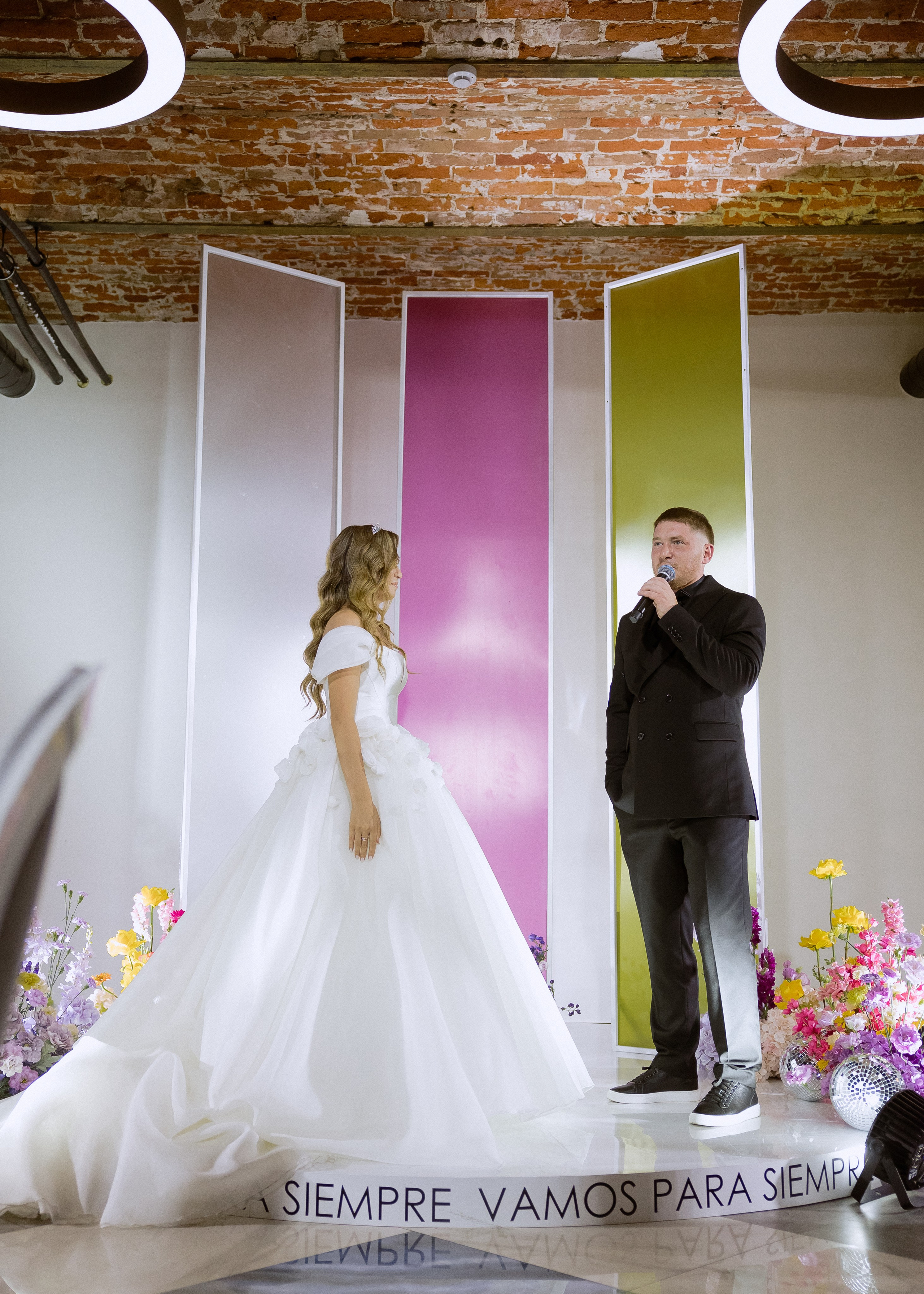 Дмитрий и Алита. Фотограф Эмиль Исякаев