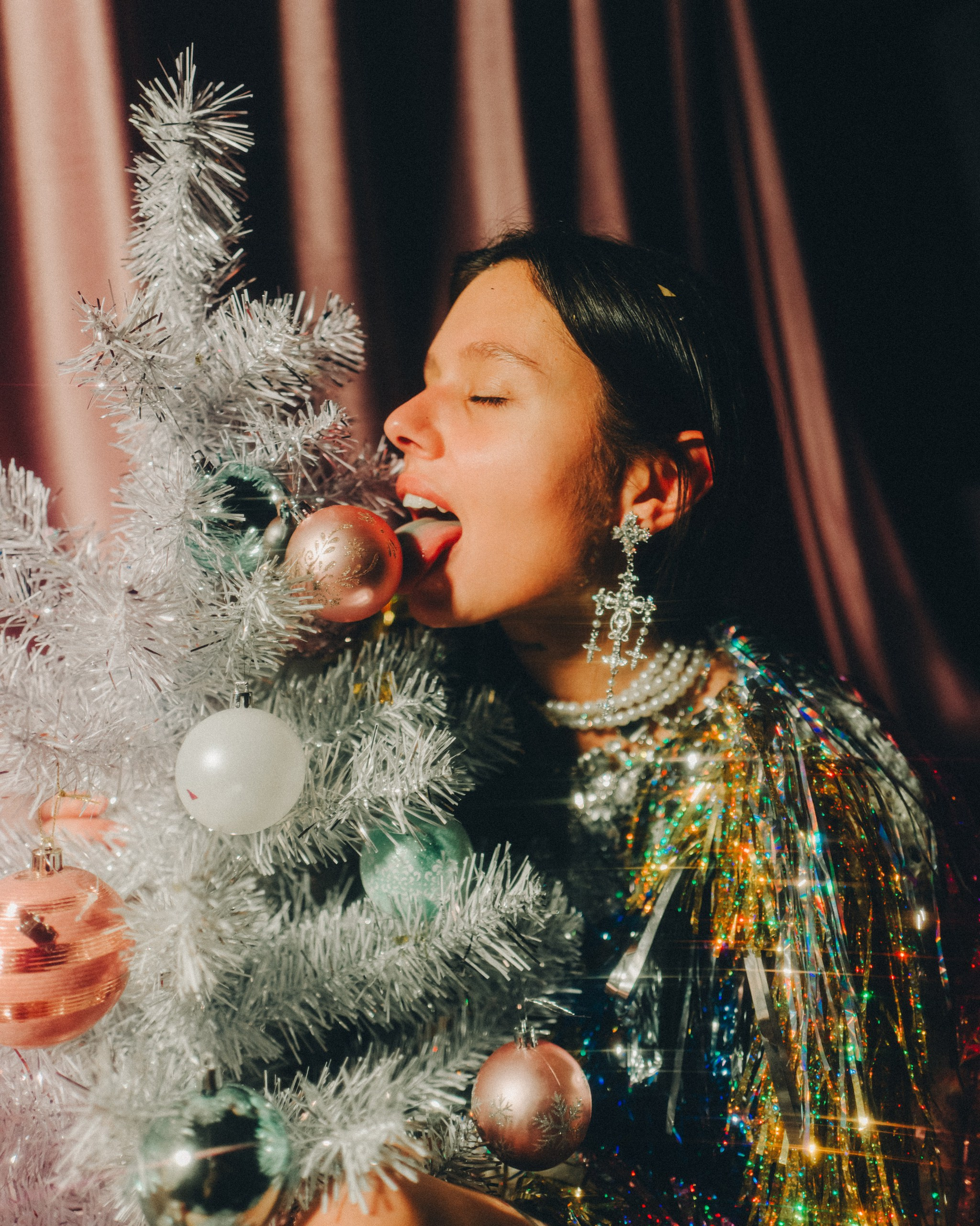 Тася «Новый Год». Никита Линейцев — индивидуальный портретный фотограф в Москве и Иркутске