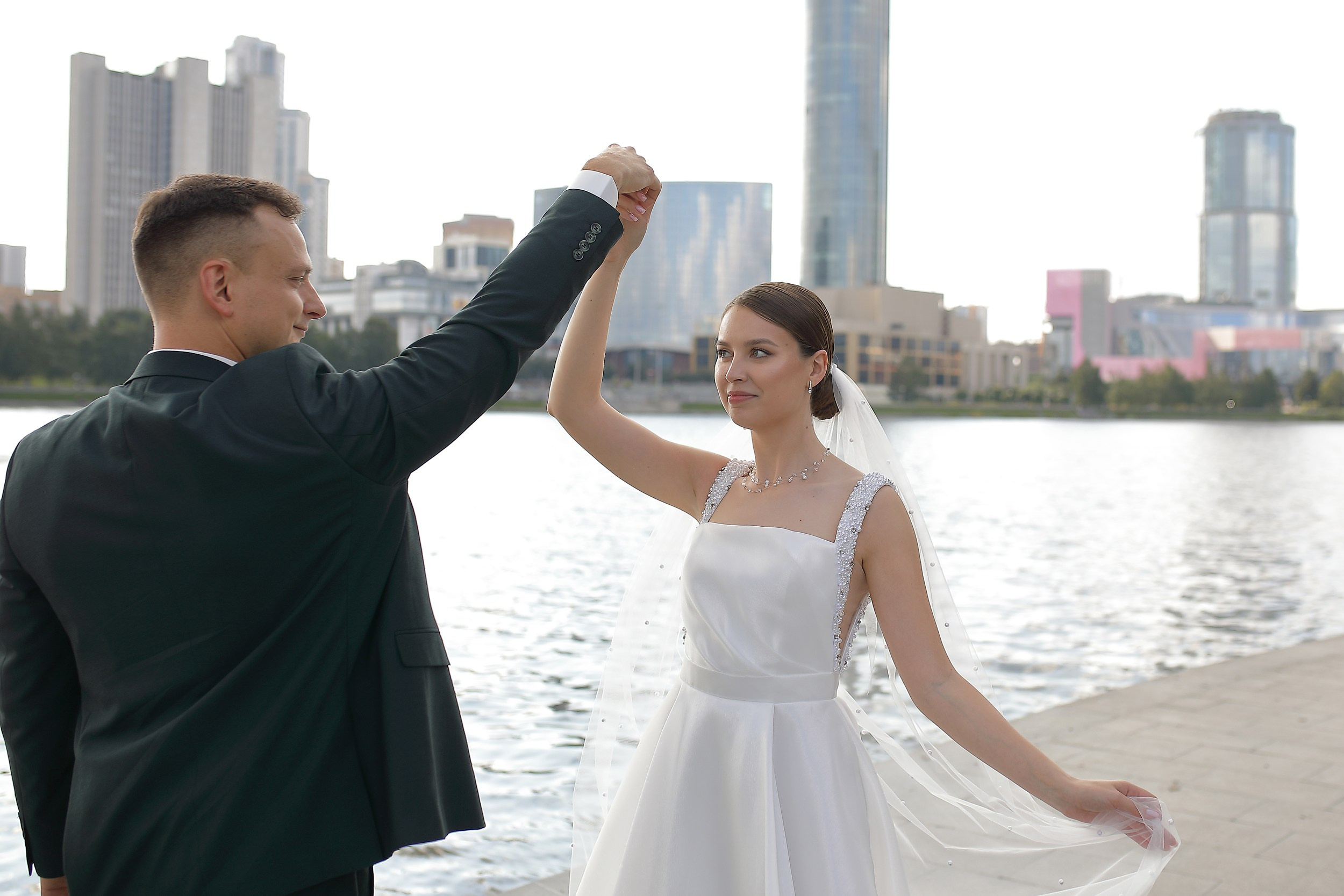 Владимир и Виктория. Свадебный и семейный фотограф и видеограф в Екатеринбурге Полянские Тимур и Анастасия
