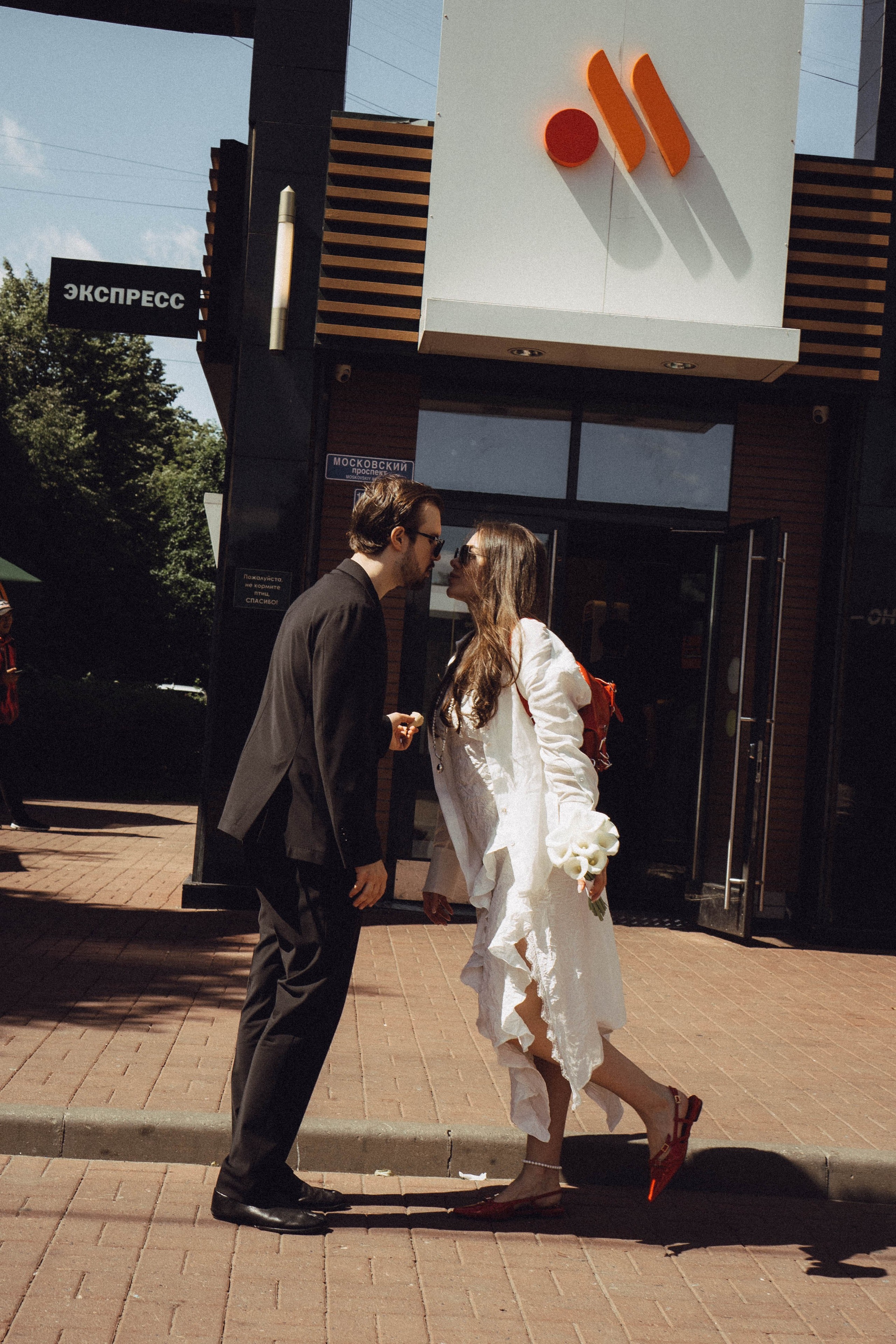 СВАДЕБНАЯ СЬЕМКА В ПАРКЕ ПОБЕДЫ И ПРОГУЛКА ПО МОСКОВСКОМУ ПРОСПЕКТУ. Профессиональный фотограф, Санкт-Петербург — Виктория Богомолова