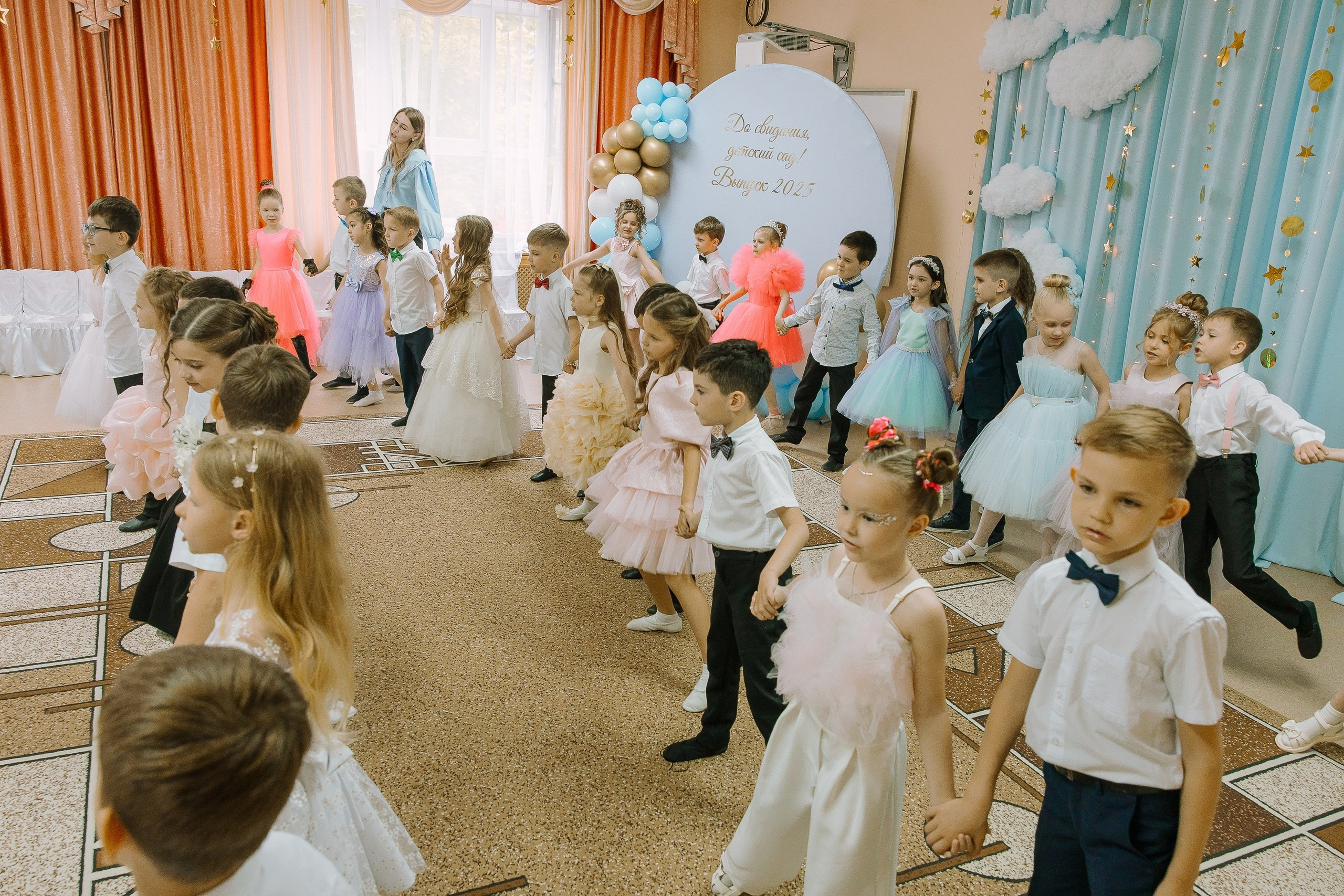 Выпускной в ДС -29. Выпускные альбомы Натальи Бутко: Новороссийск, Анапа, Геленджик