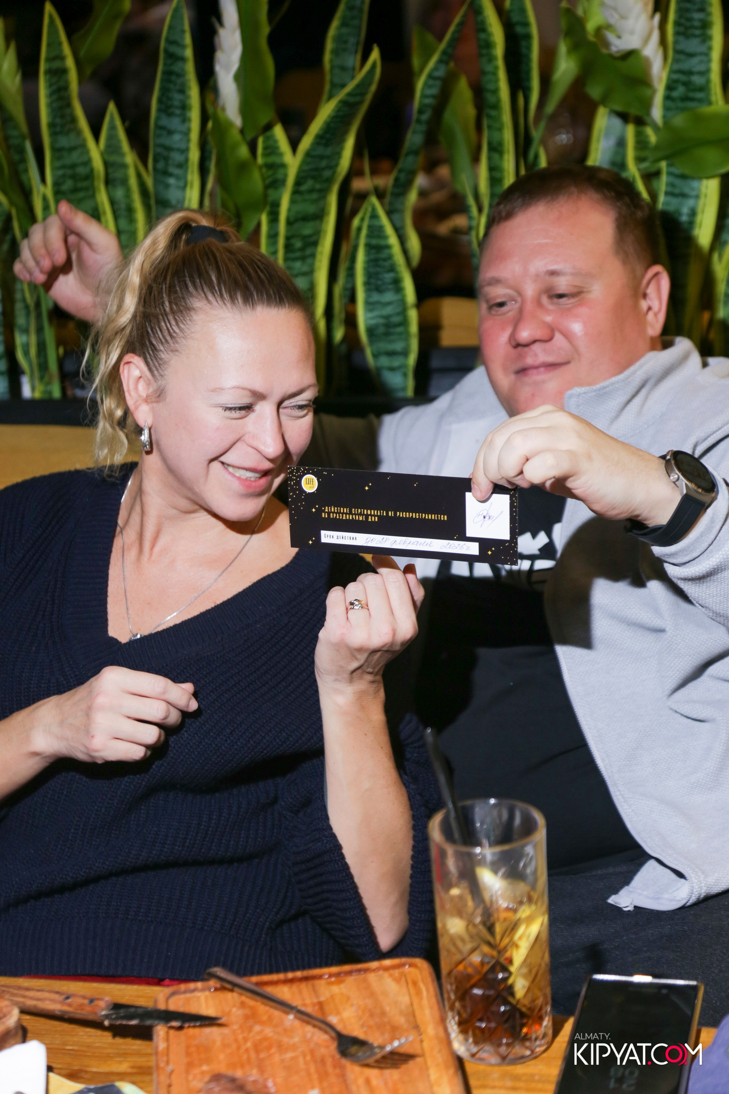 LIFE GRILL CAFE. КИПЯТКОМ АЛМАТЫ! Фотосъемка мероприятий в Алматы