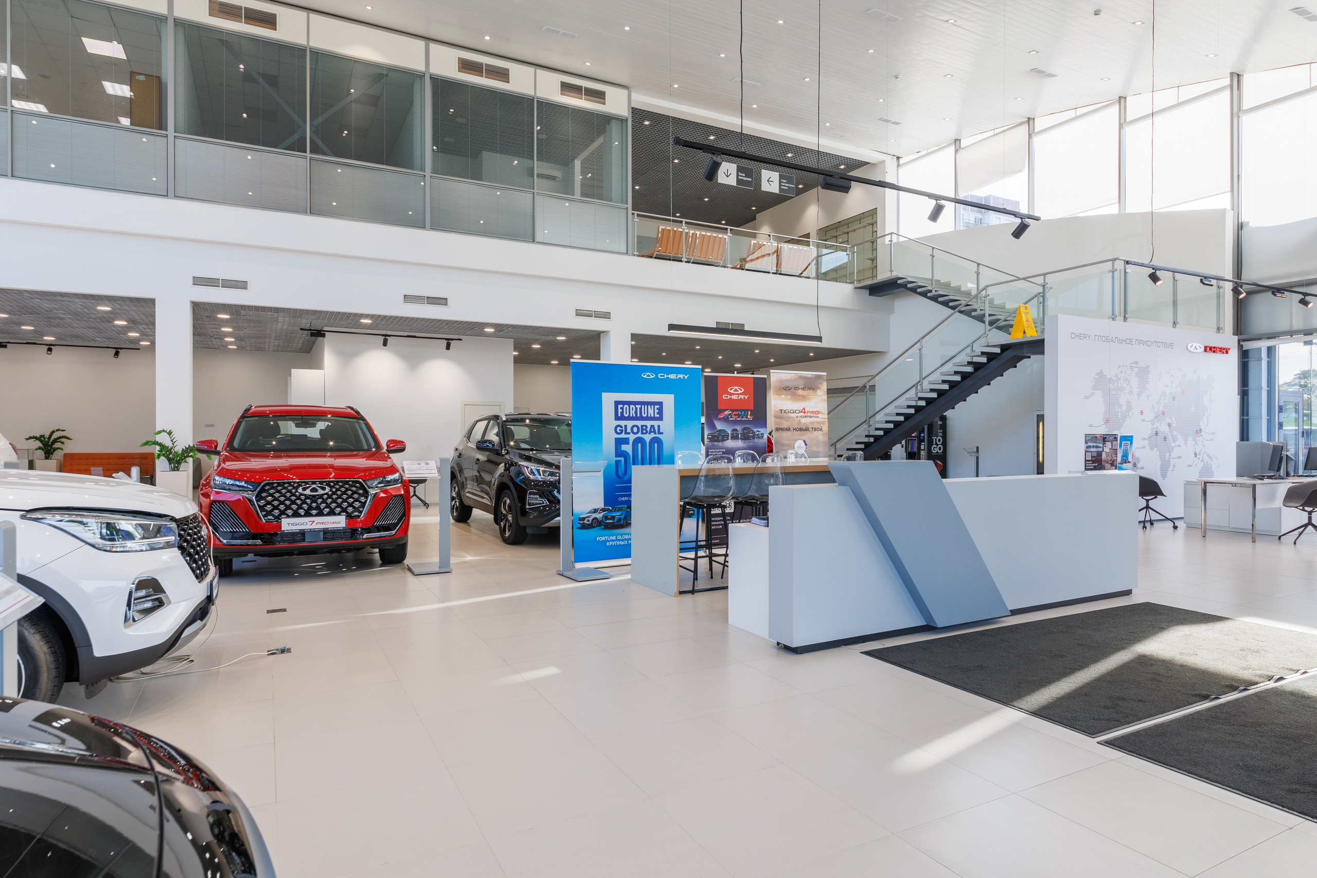 Фото для автомобильного дилерского центра в СПб