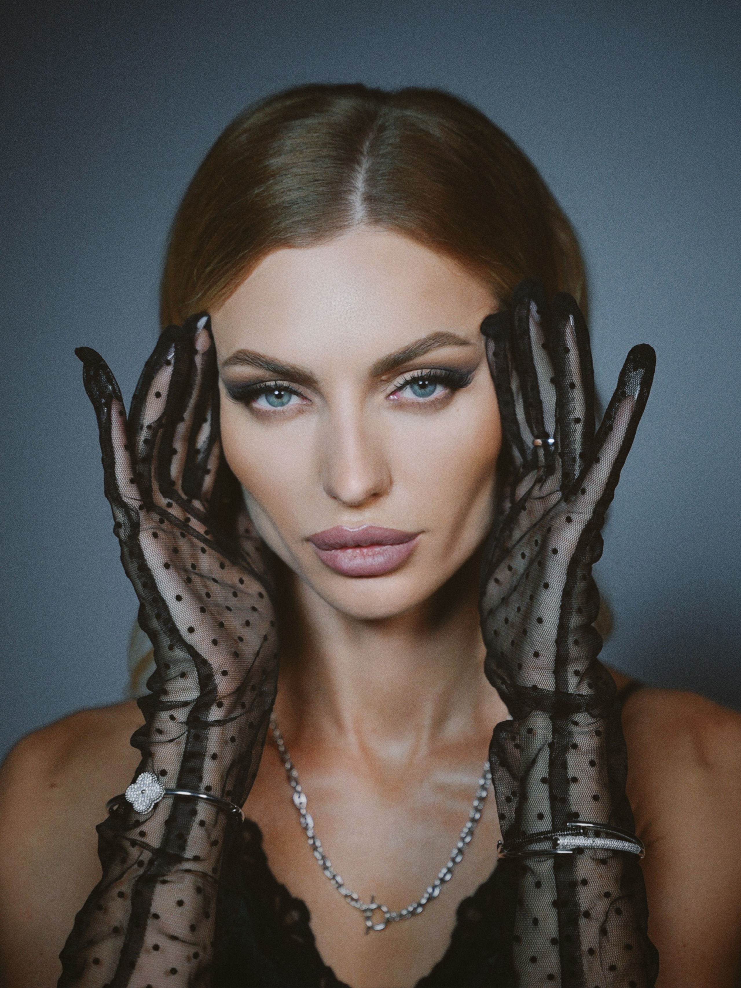 ЮВЕЛИРНЫЙ САЛОН NEFERTITI. Кристина Полянская, Видеограф/фотограф Старый Оскол/Воронеж