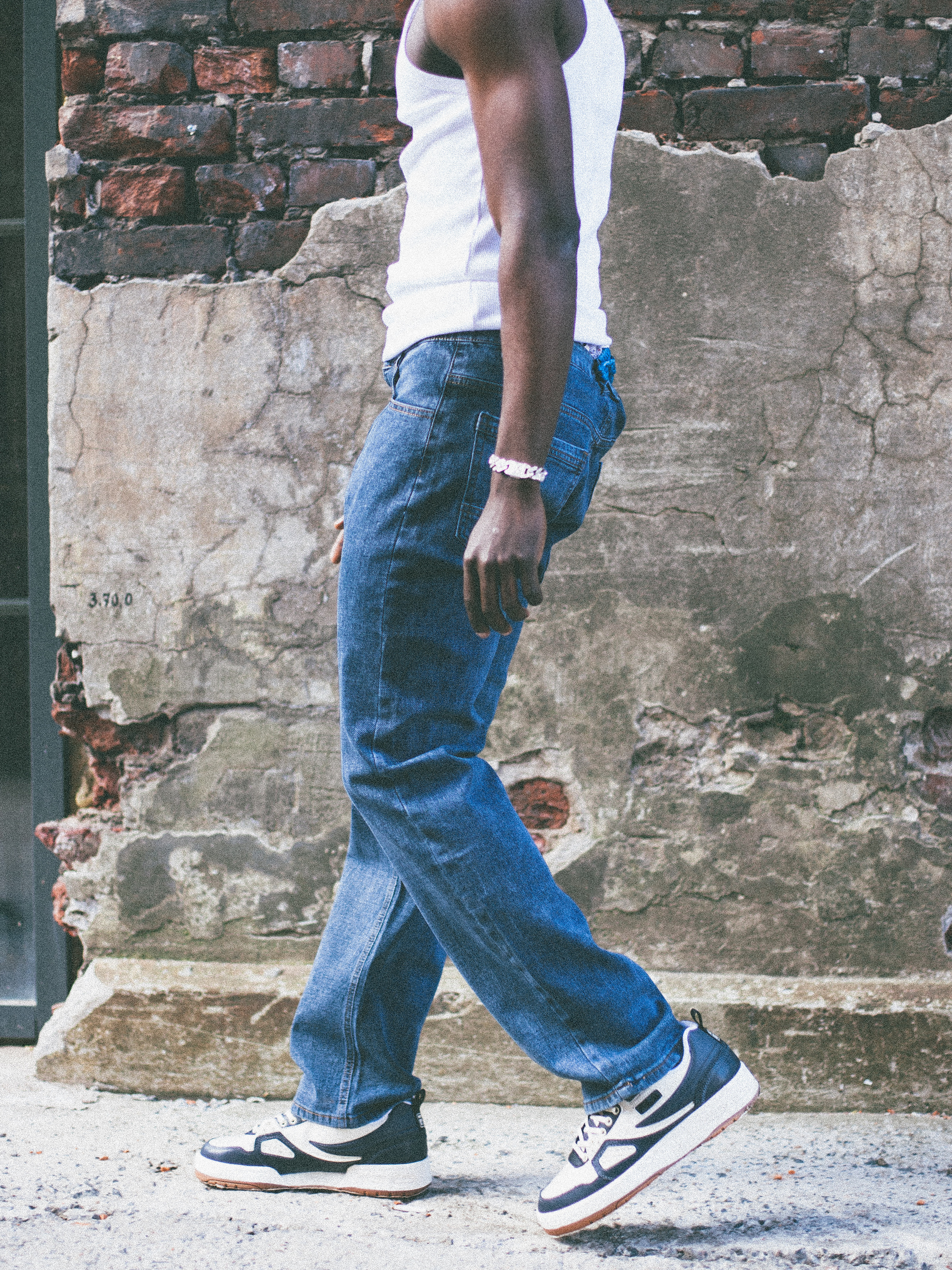 Стрит-съемка. KED Production — продакшн из СПб. Создаём фото, видео и контент, который помогает брендам и селлерам продавать больше