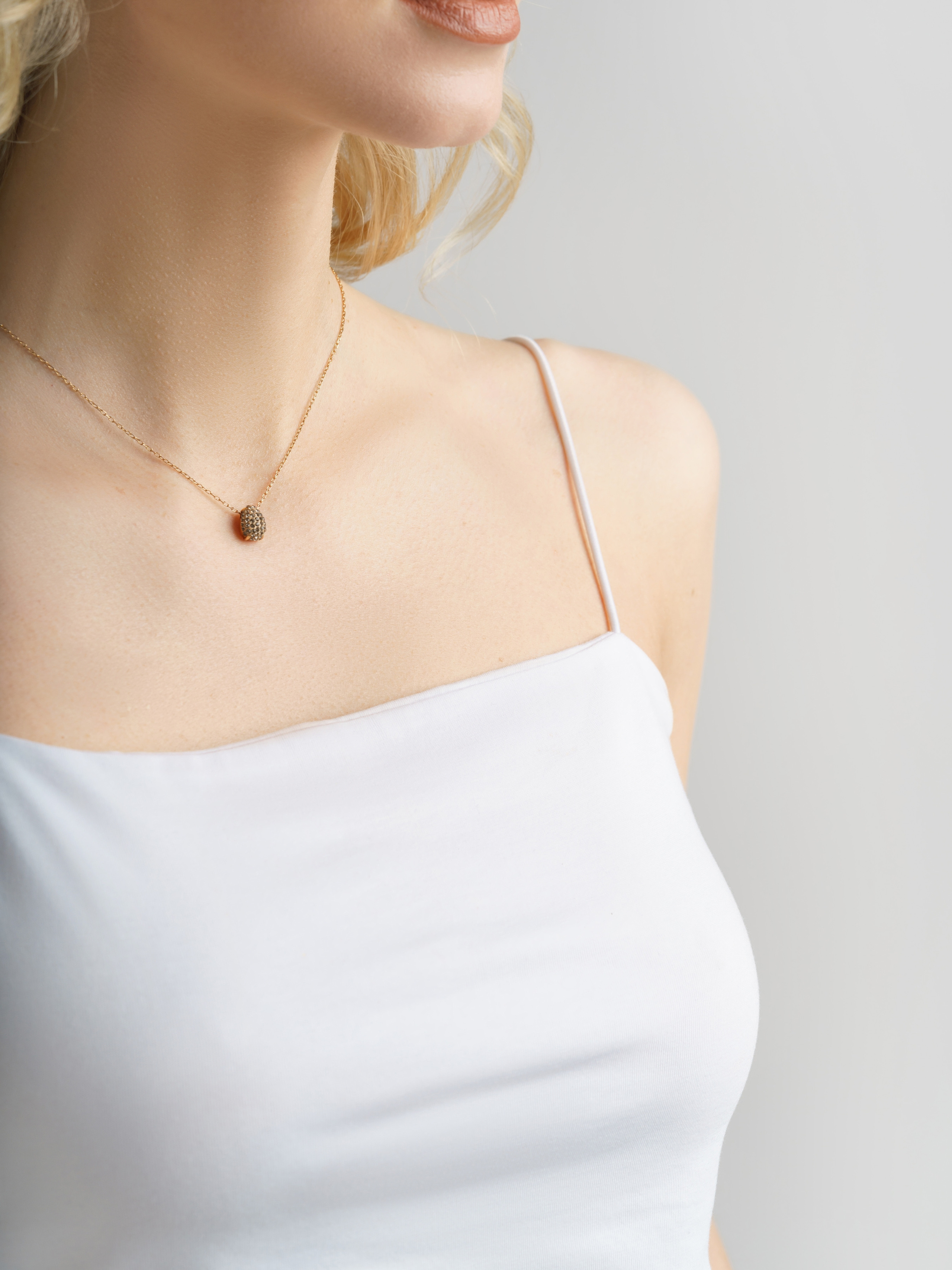 Топы женские. KED Production — продакшн из СПб. Создаём фото, видео и контент, который помогает брендам и селлерам продавать больше