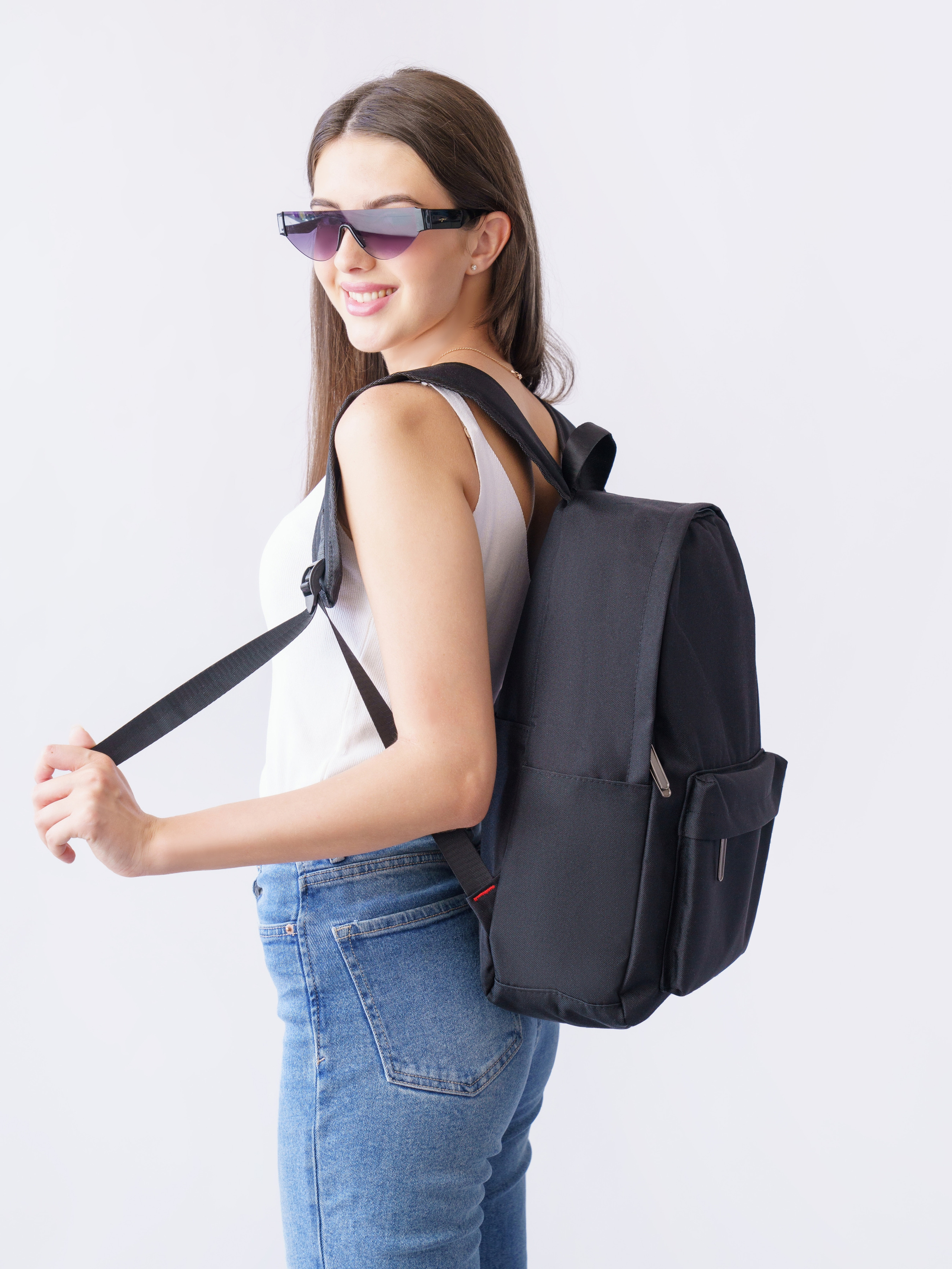 Рюкзак. KED Production — продакшн из СПб. Создаём фото, видео и контент, который помогает брендам и селлерам продавать больше