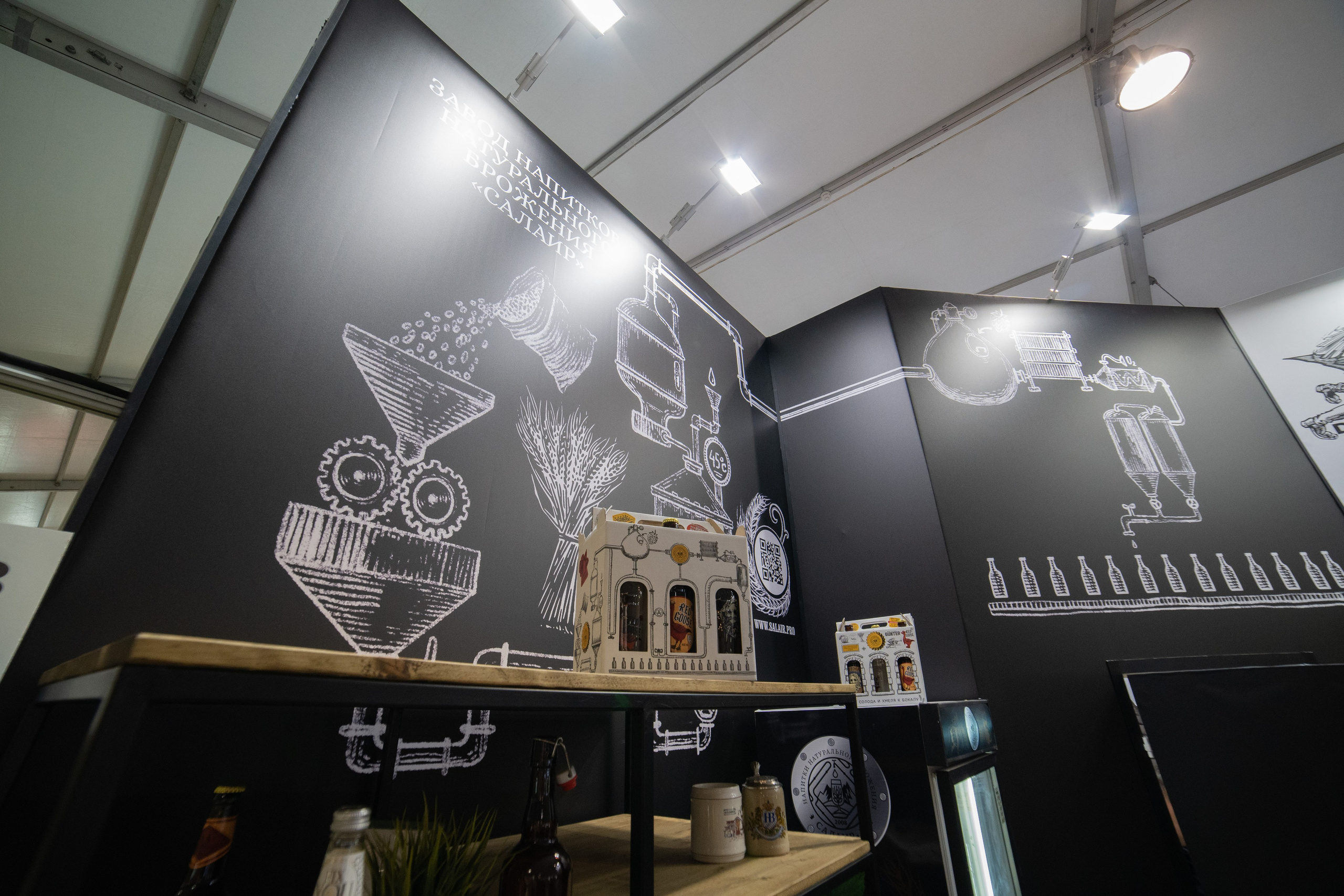 Выставочные стенды. Профессиональный портретный фотограф в Москве Владимир Глаголев