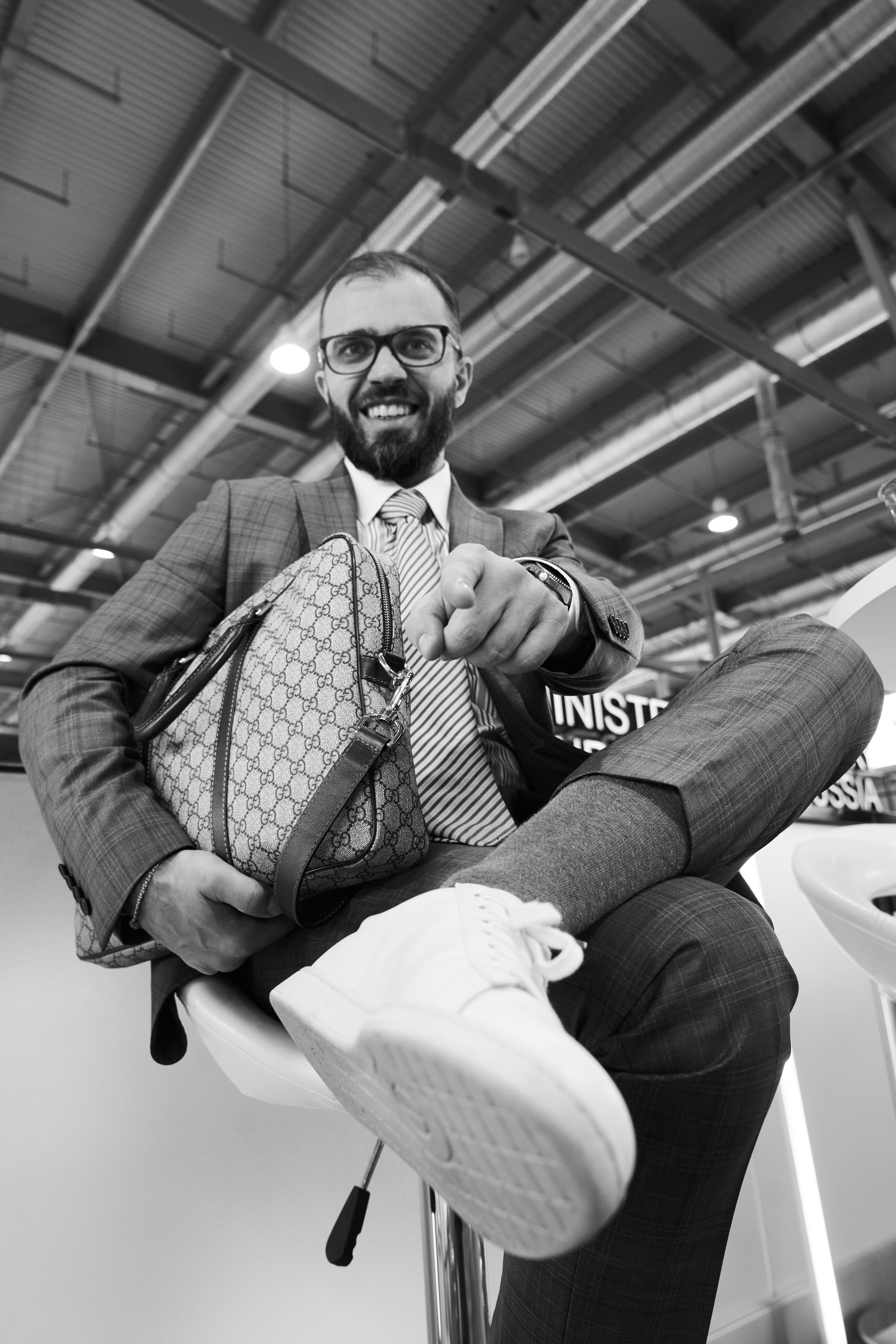 Деловые Портреты женщин и мужчин. Студийный и Рекламный Фотограф в Екатеринбурге Сергей Минин