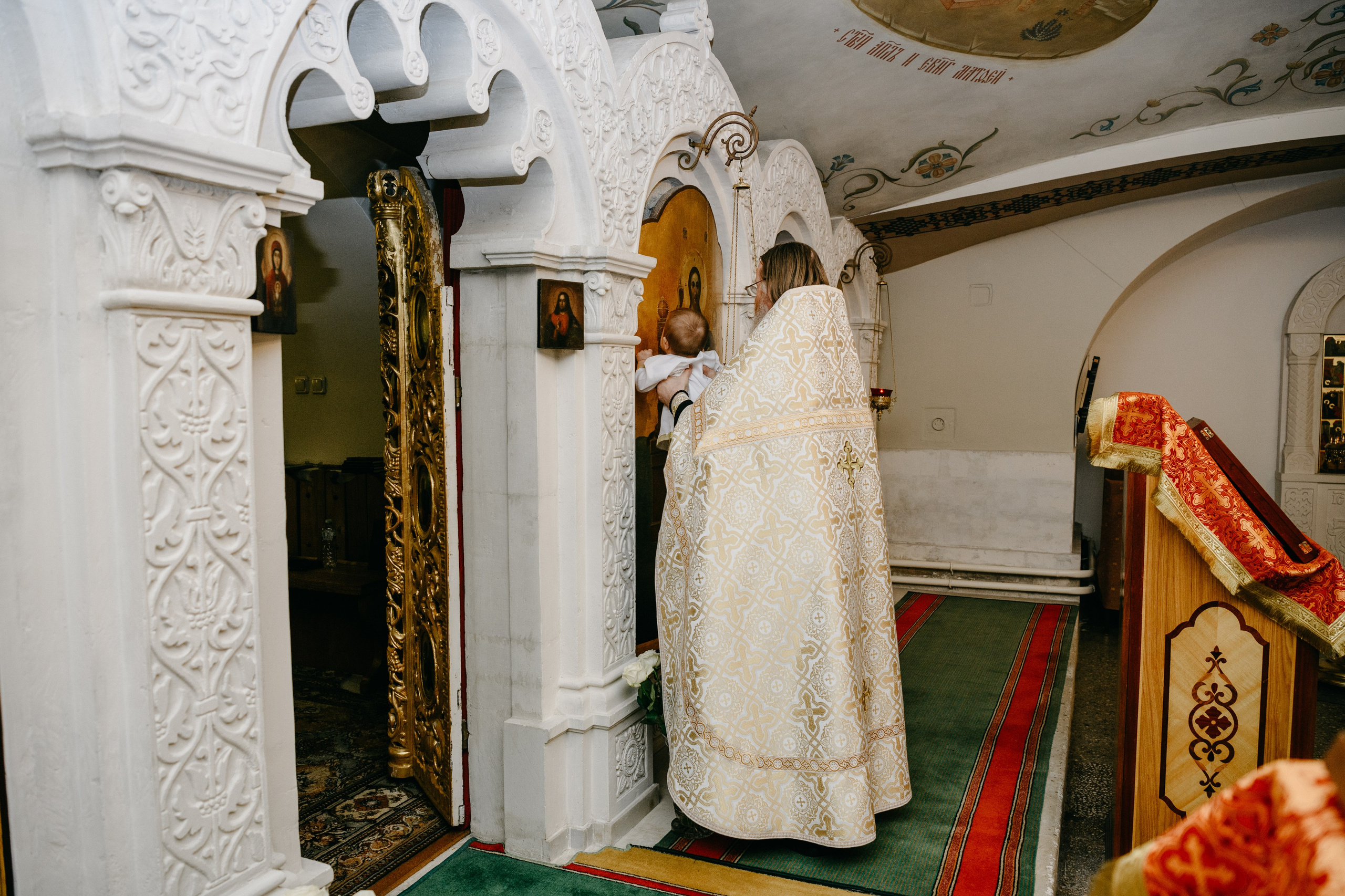 Крещение Александра. Фотограф на выписку из роддома в Москве и МО