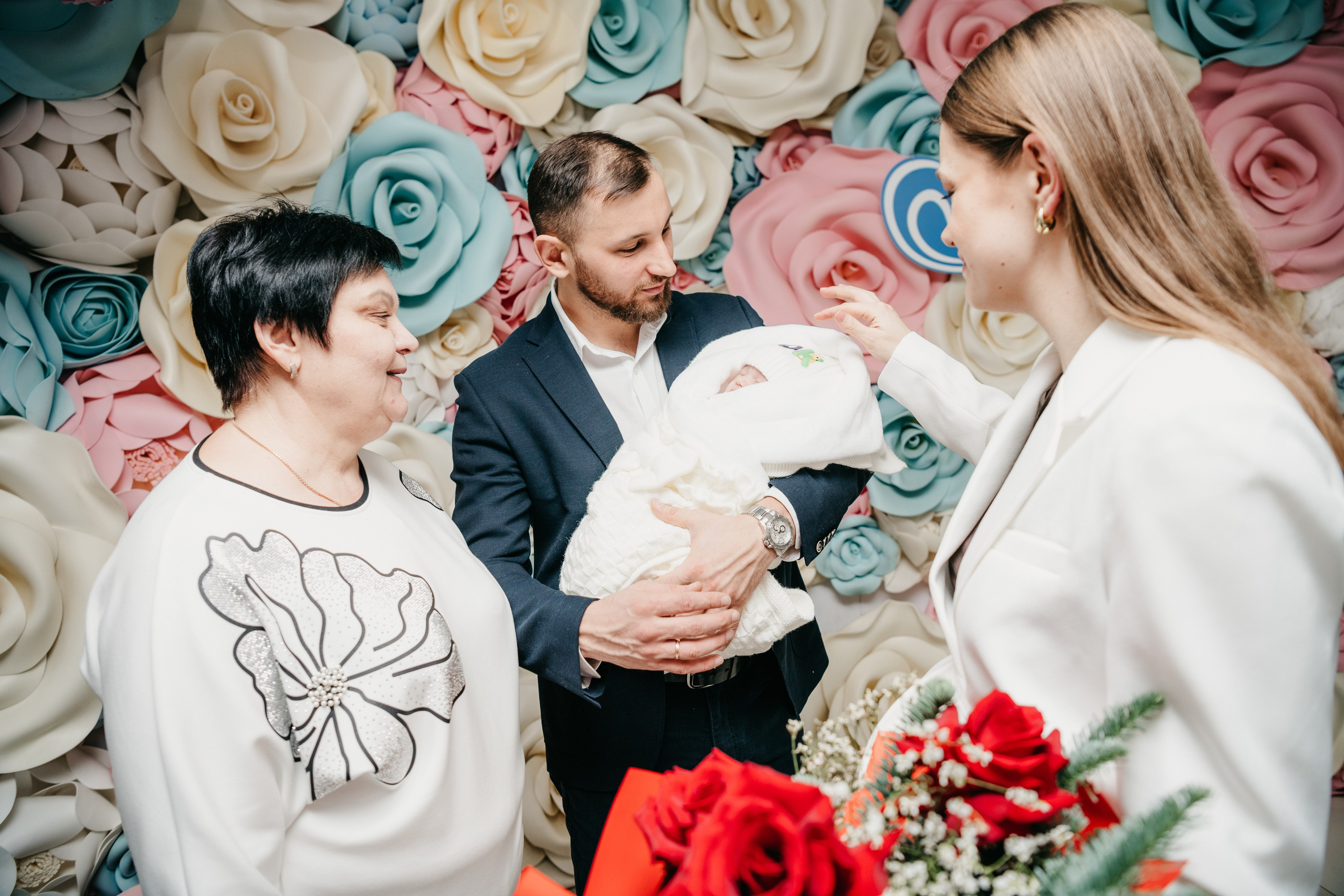 Выписка Авроры. НИИ КУЛАКОВА. Фотограф на выписку из роддома в Москве и МО