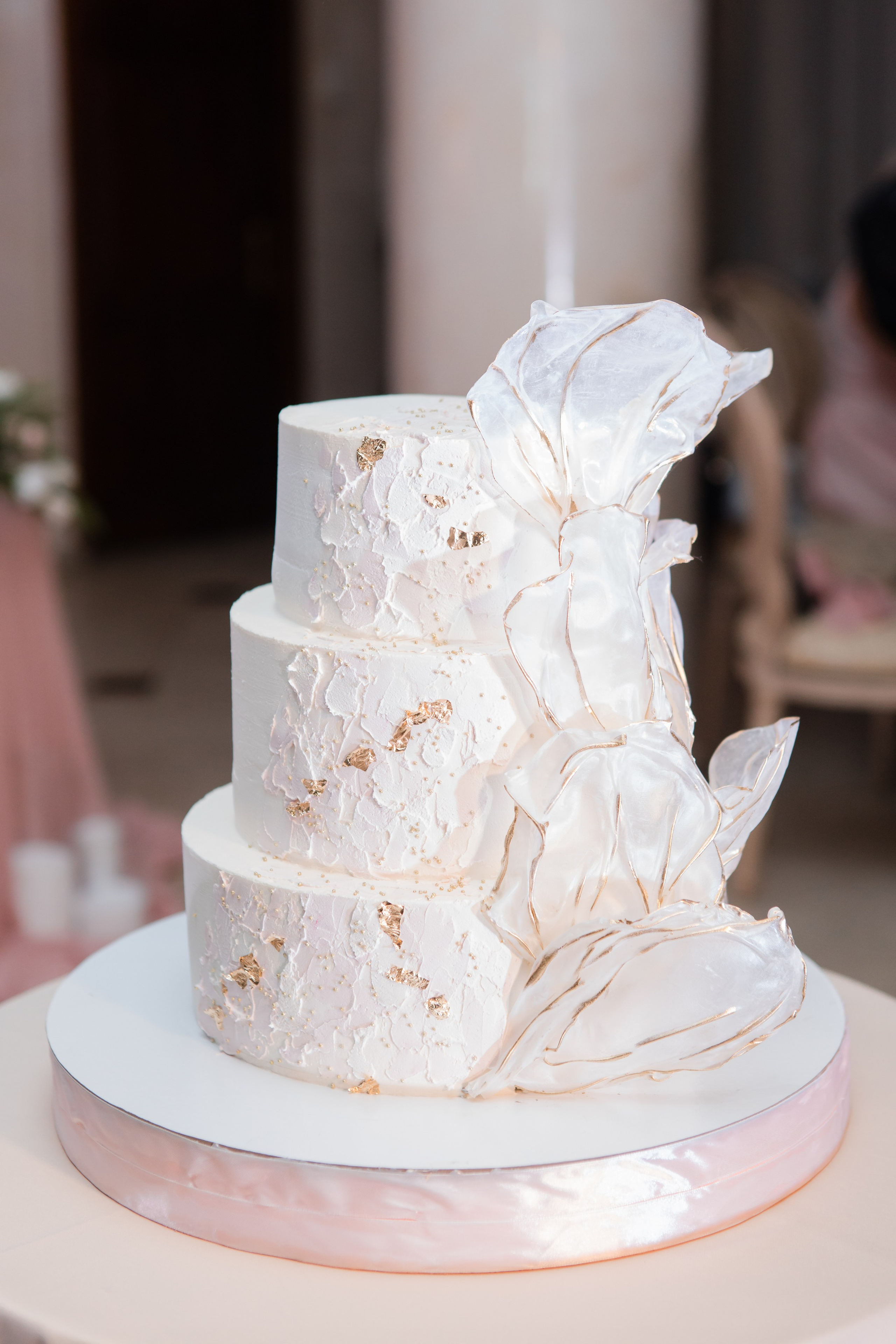 Свадебная фотосъемка Михаила и Ольги. День нашей свадьбы. Видеосъемка и фотосъемка свадеб. Фотограф и оператор на свадьбу. Видеосъемка подкастов, собственная видео-фотостудии. Предметная фотосъемка