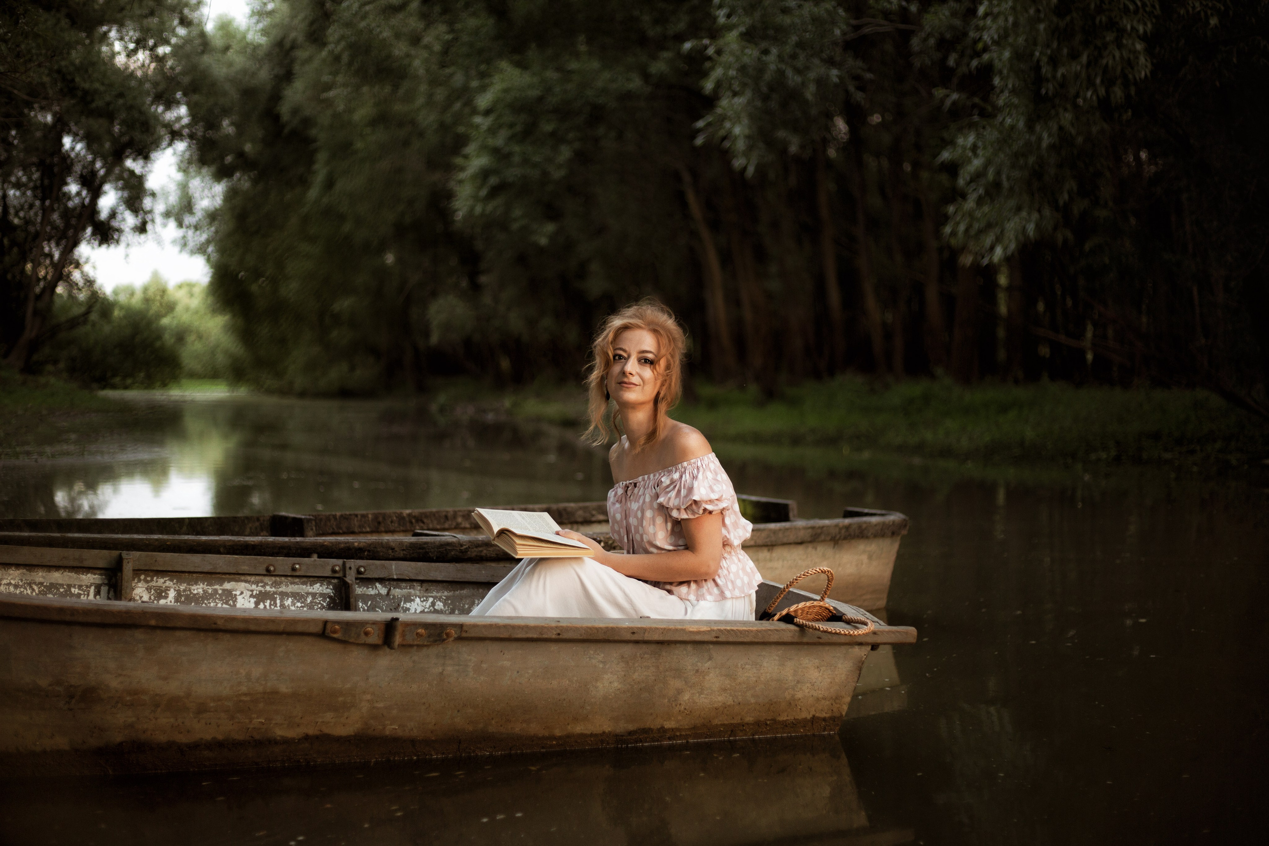 Художественный портрет на свежем воздухе. Фотограф в Новосибирске Краснова Евгения