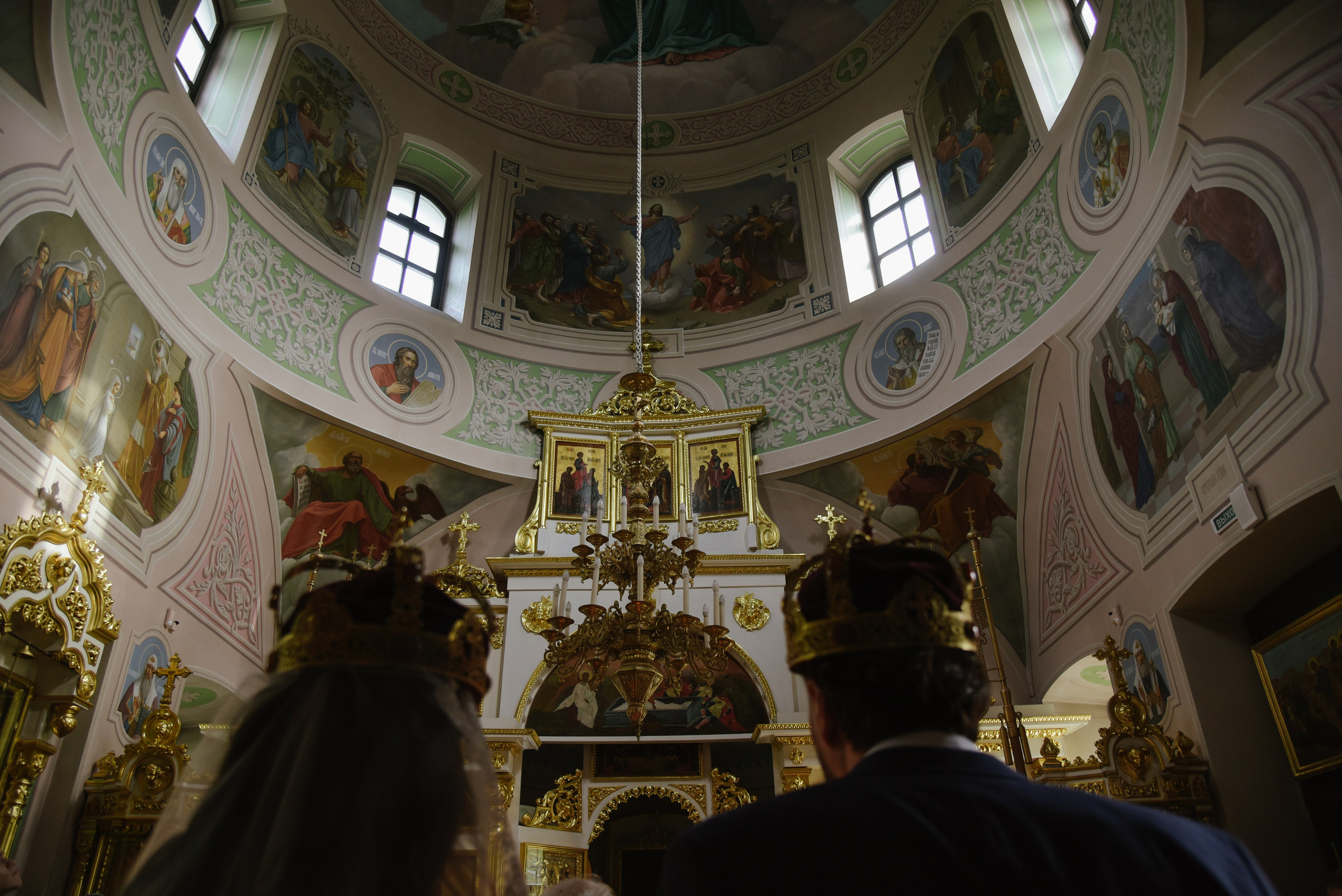 Венчание Храм Живоначальной Троицы на Воробьёвых горах. Фотограф Лола Волна, город Москва