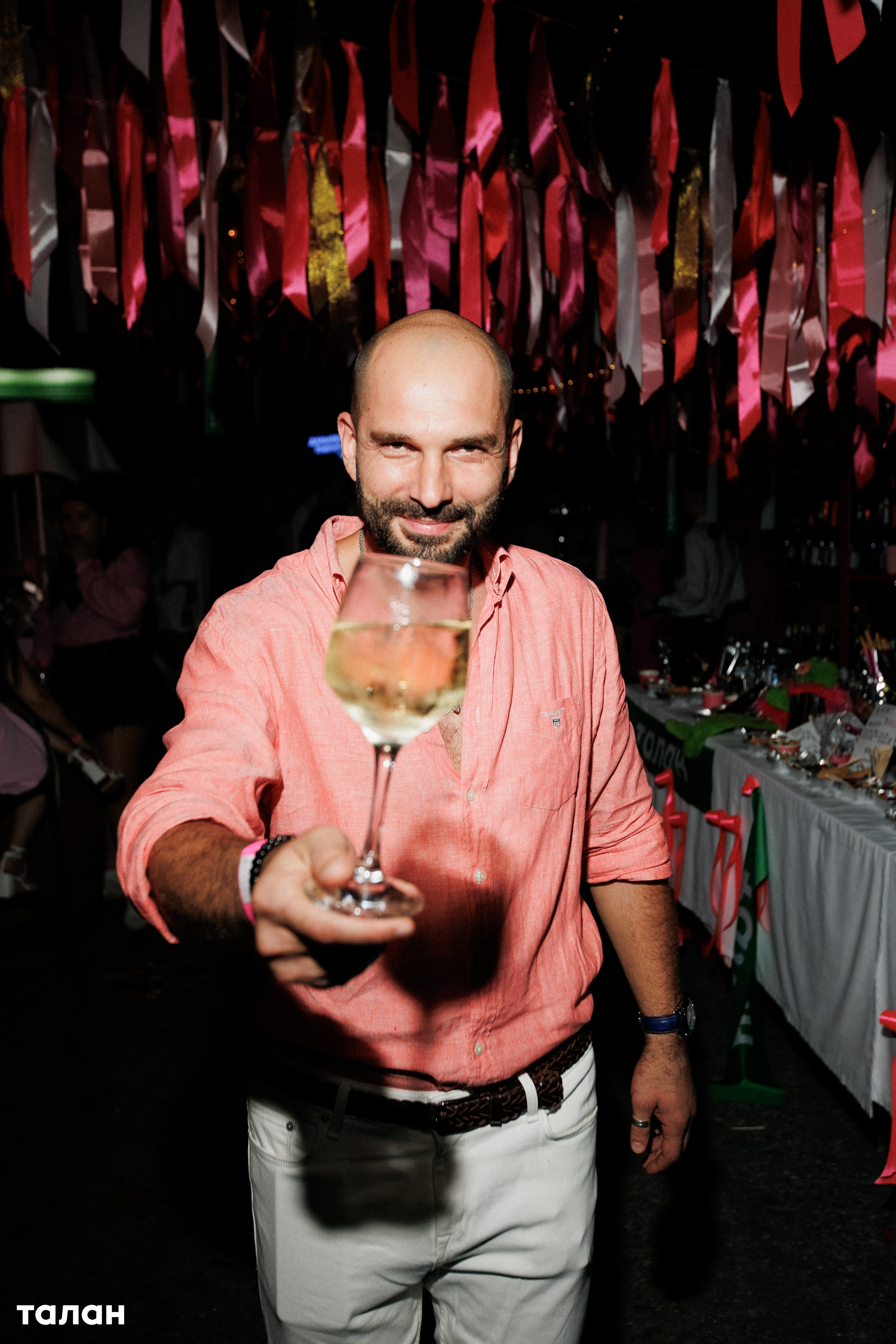 ВИНОТЕКА [бар+магаз] — BIRTHDAY PARTY. СВОИ. ФОТООТЧЕТЫ-СОБЫТИЯ-МЕСТА