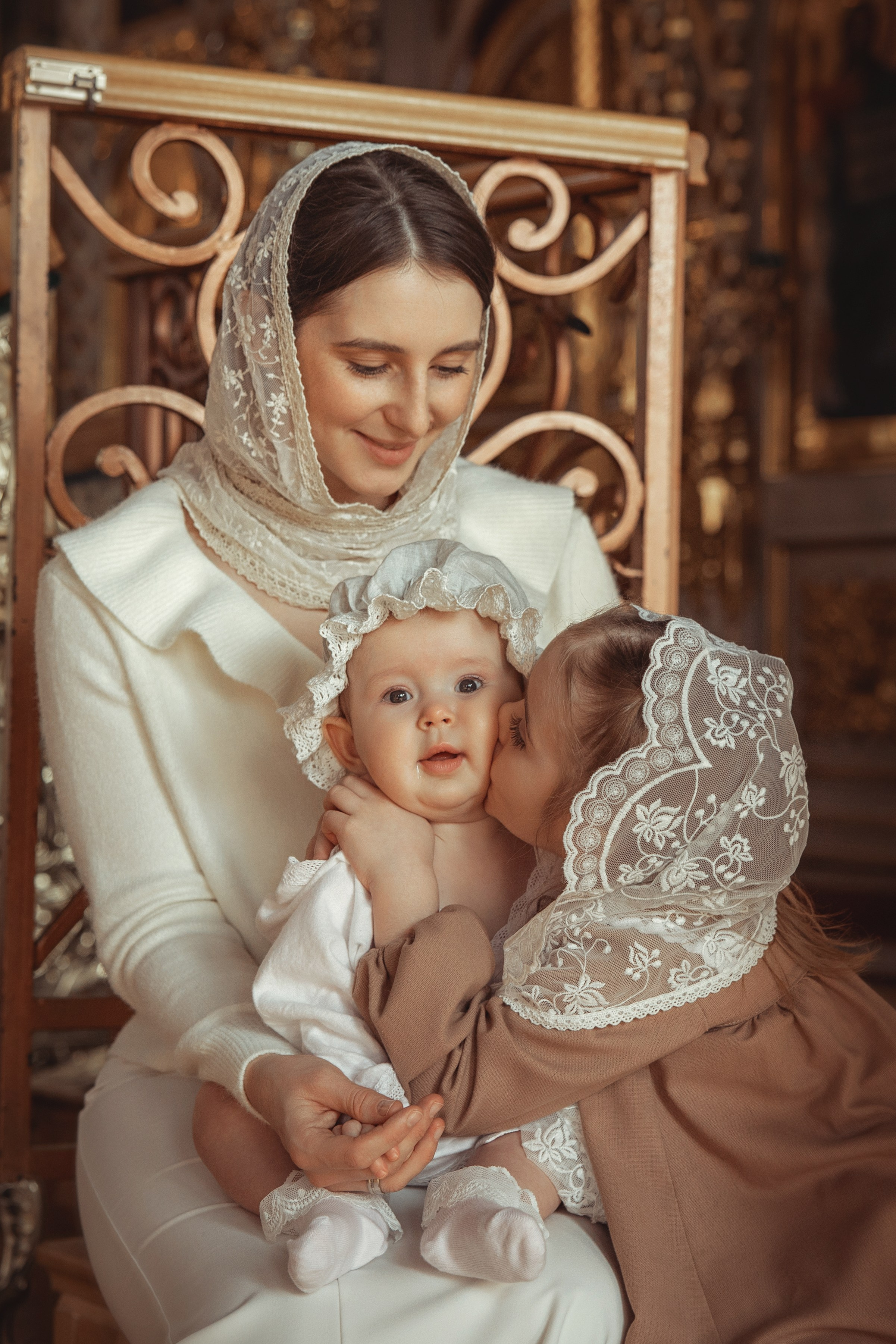 Таинство Крещения Василисы. Свято-Троицкий собор, г. Краснодар. Фотограф на Крещение и Венчание Краснодарский край — Гранкина Юлия