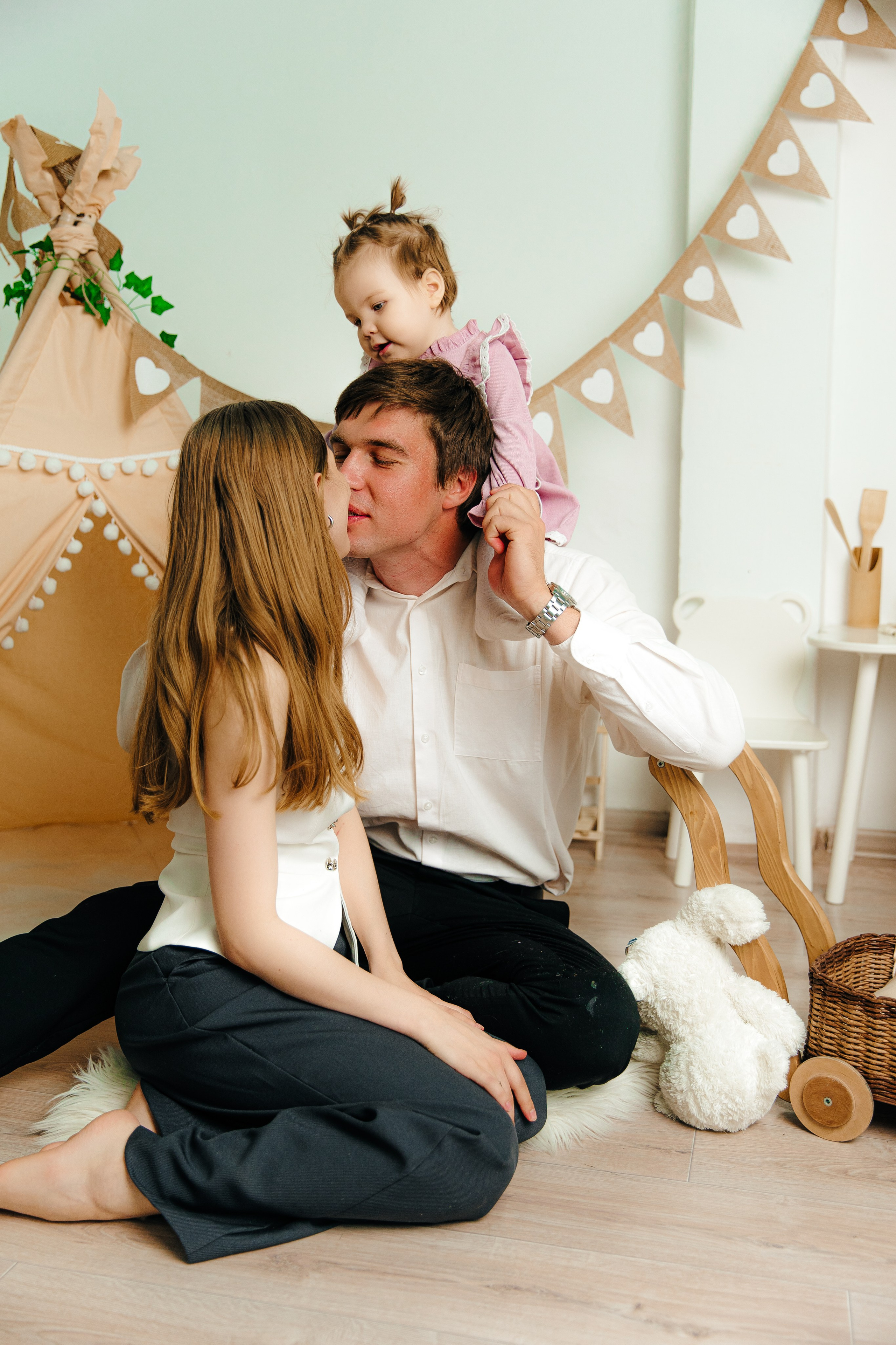 Варюше 1 годик. Свадебный фотограф Кропоткин Краснодар