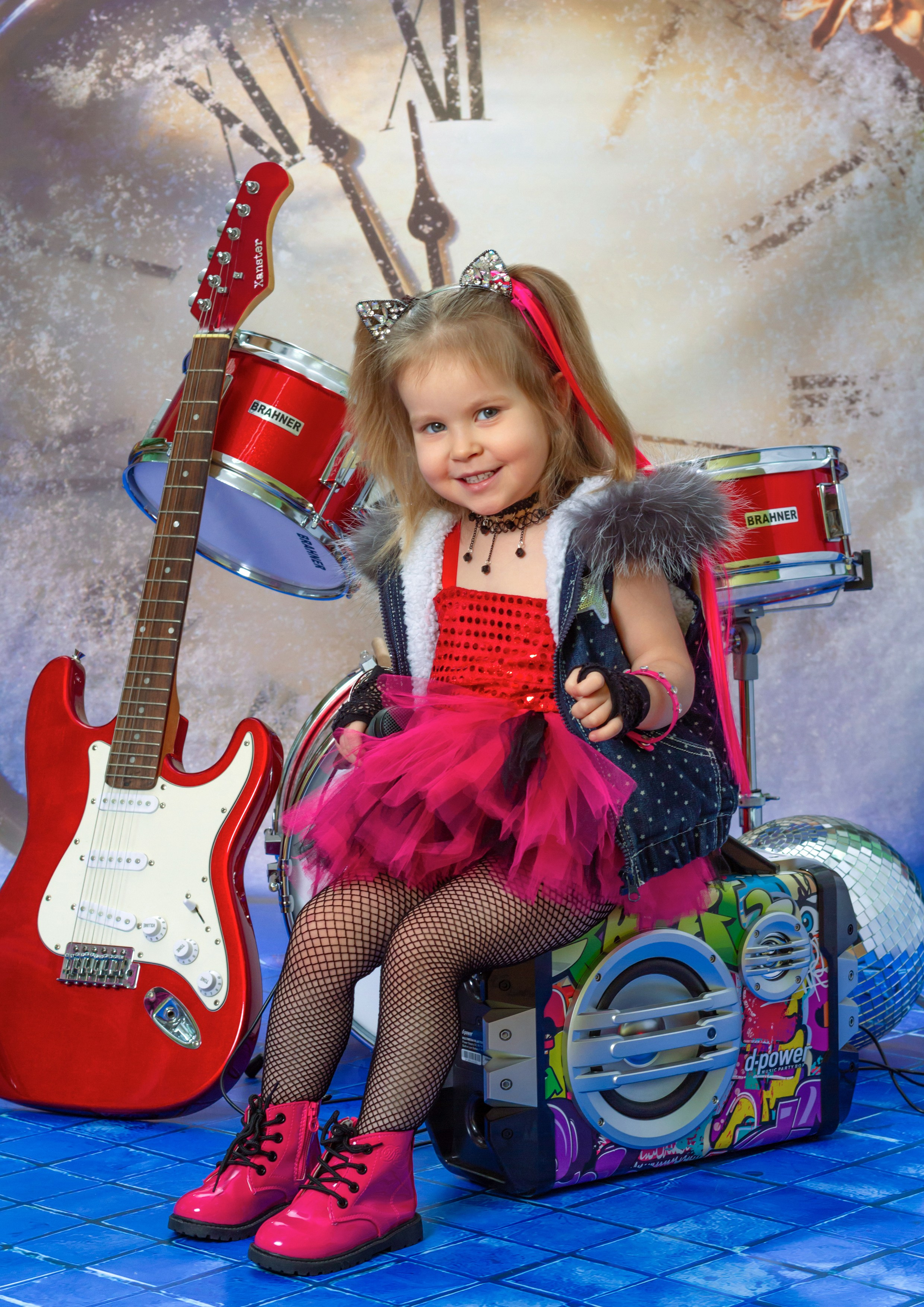 Фотосессия «Новогодняя Рок-Звезда» 2019 год. Фотограф в детский сад Елена Колчева Новокузнецк