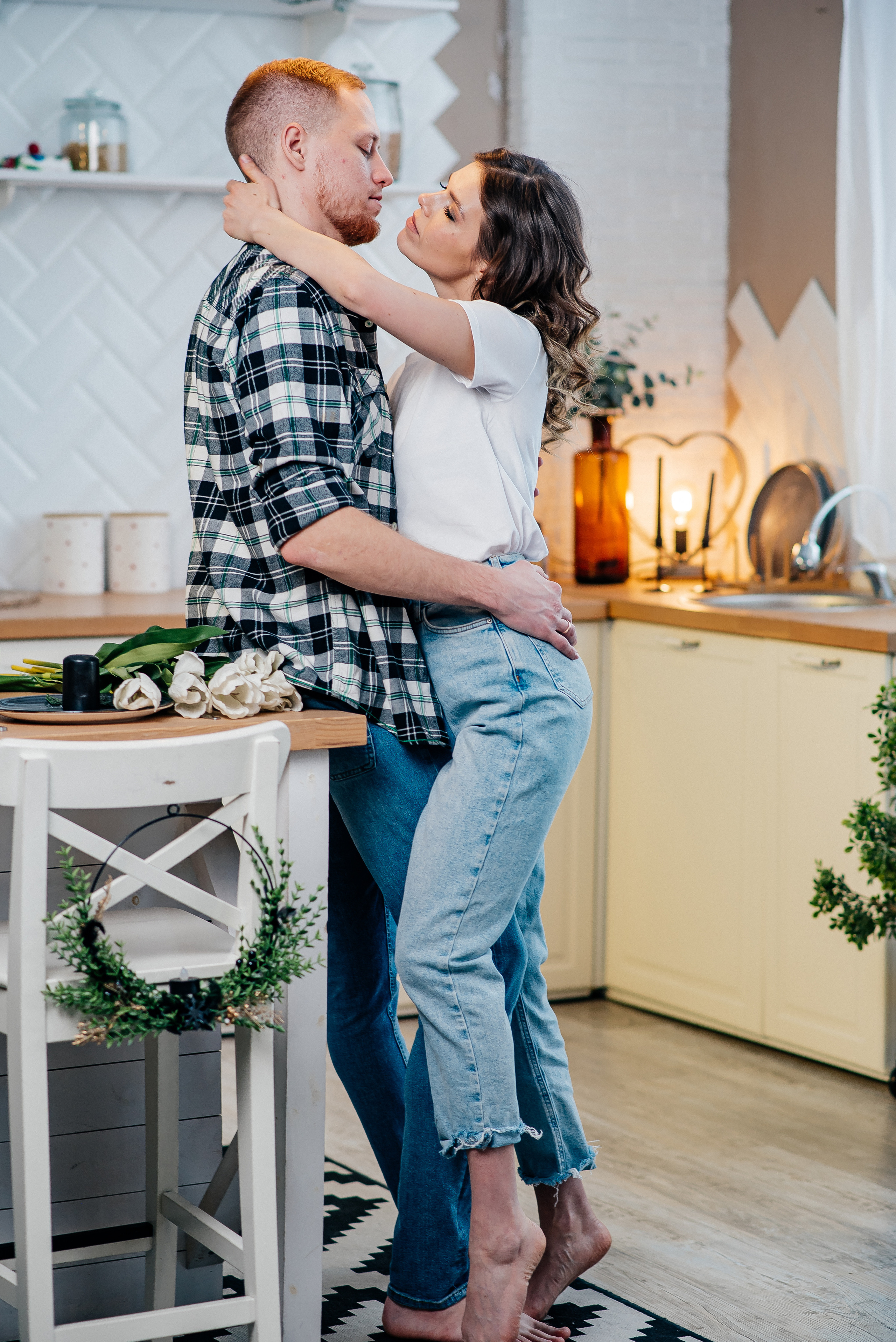 Love story фотосессия на кухне — София и Иван