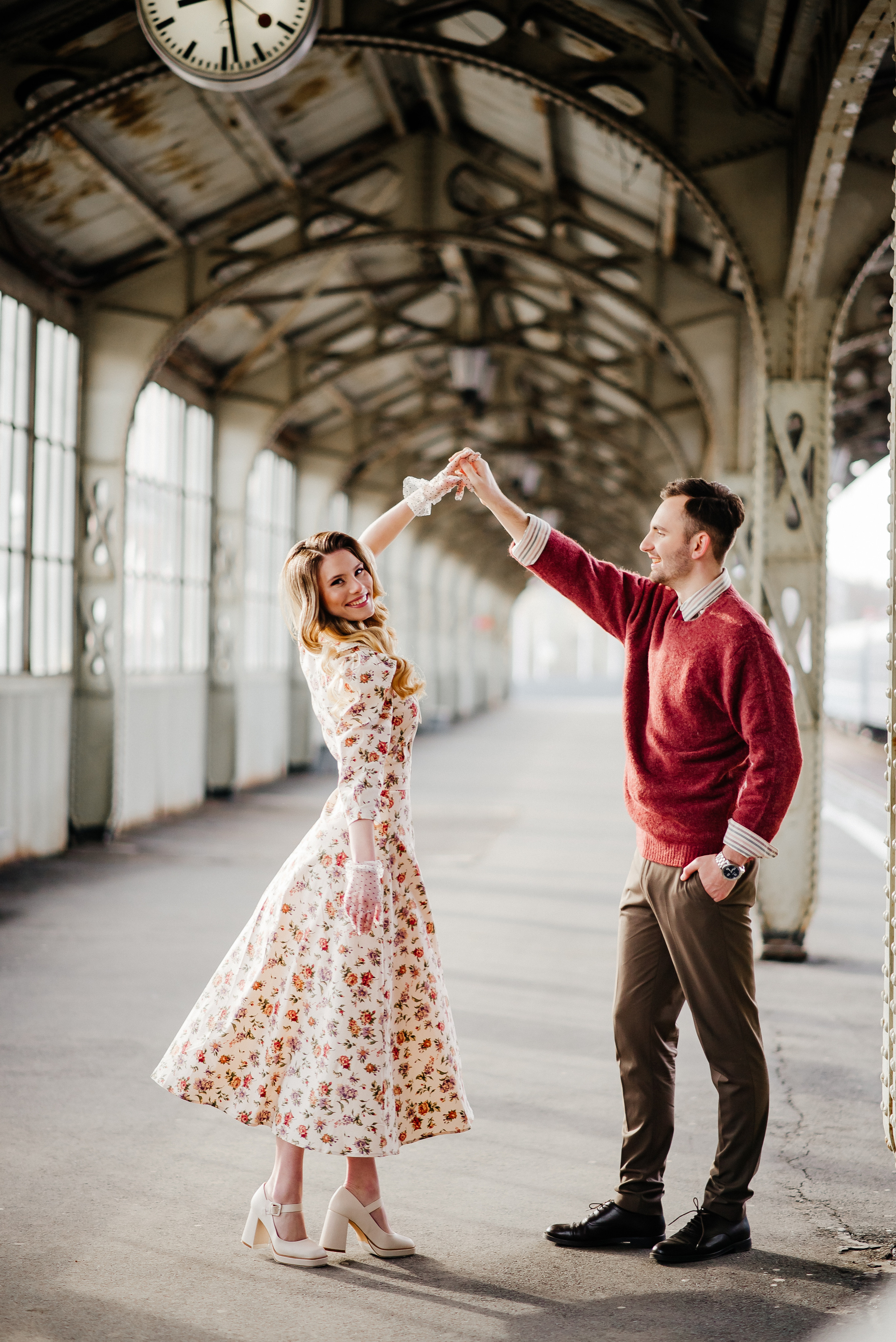 Фотосессия на Витебском вокзале — Love story Анастасия и Максим