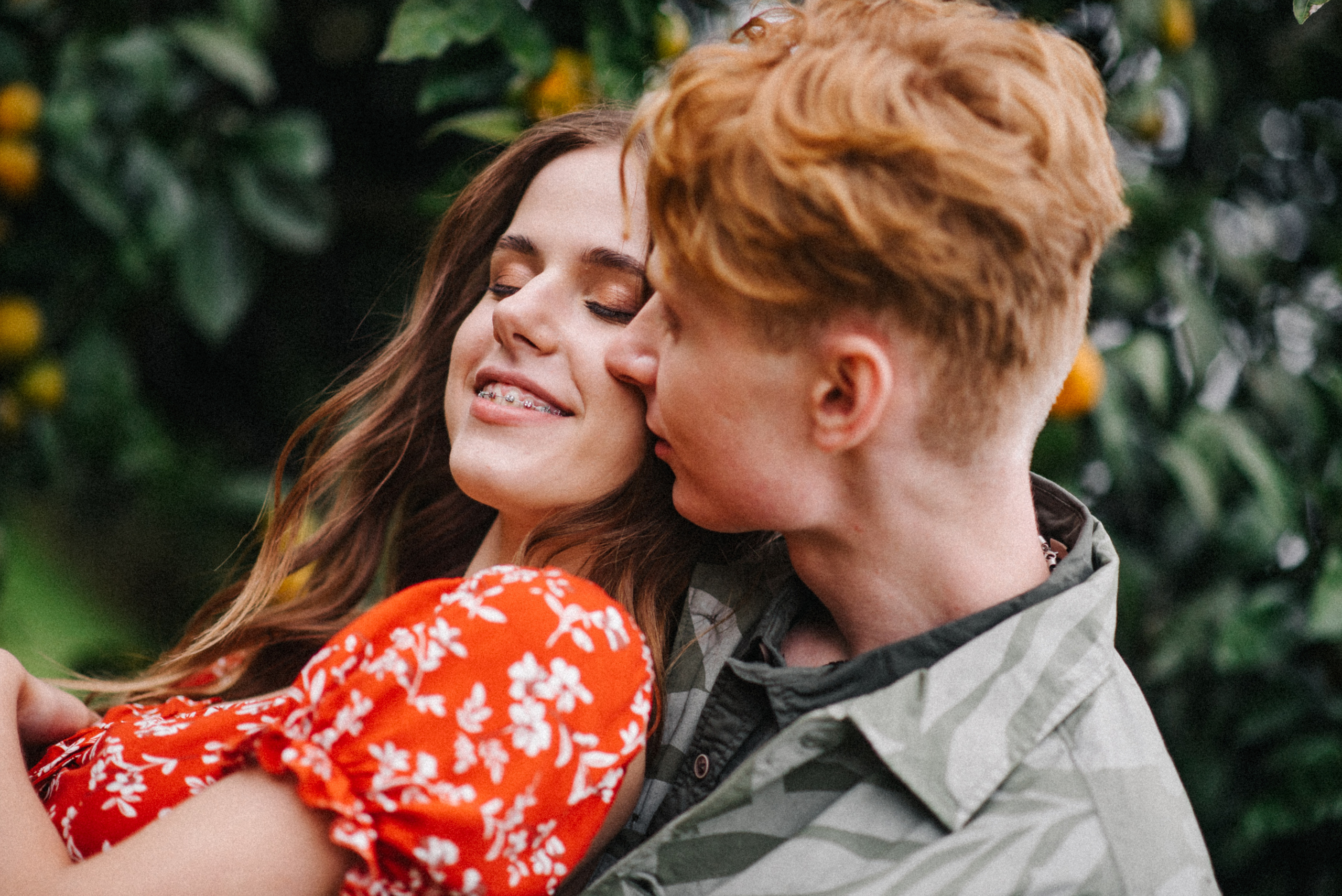 Фотосессия Love story в мандариновом саду. Софья и Арсений