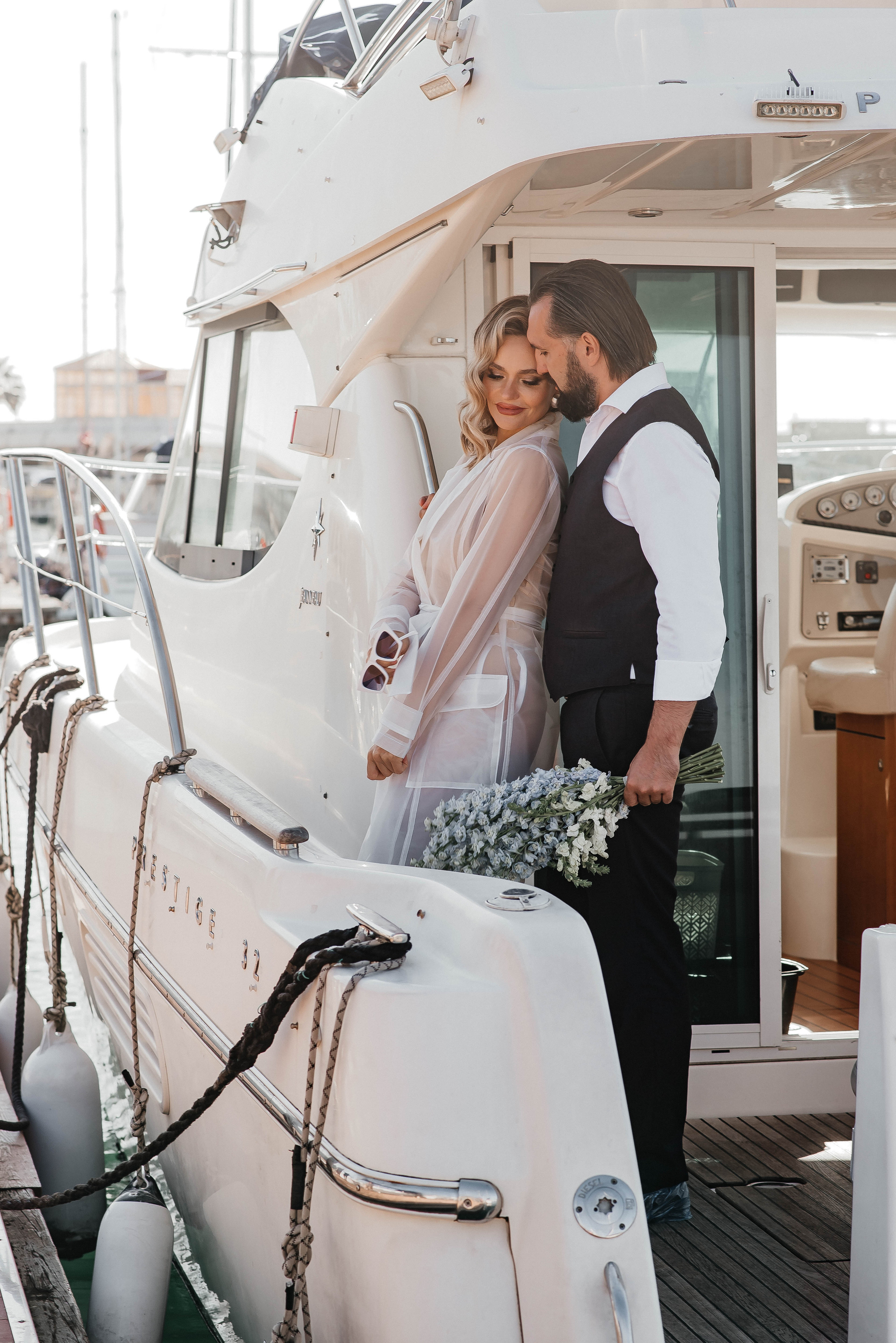Свадебная фотосессия на яхте — Татьяна и Иван