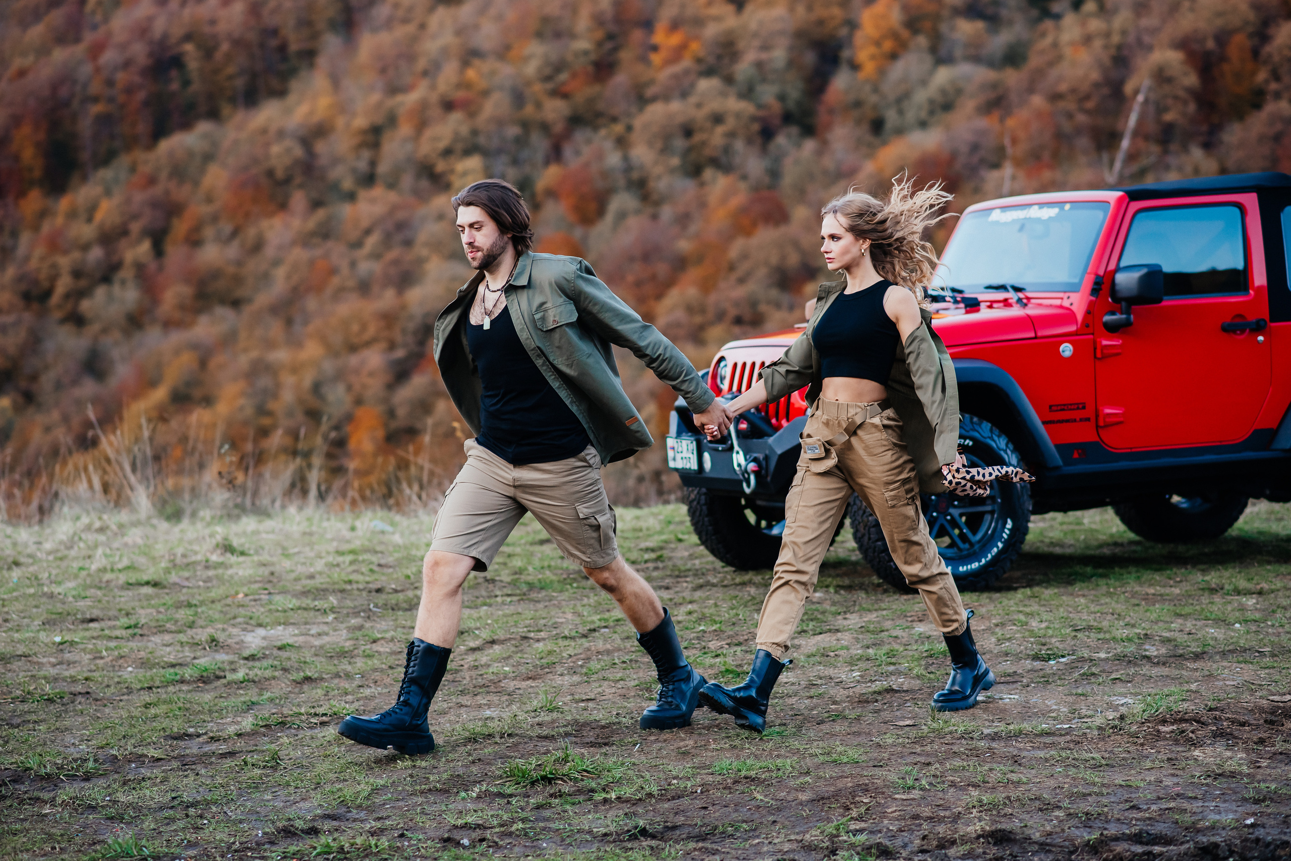 Фотосессия Сафари на джипе в горах Роза Хутор. Love story Ярослав и Екатерина