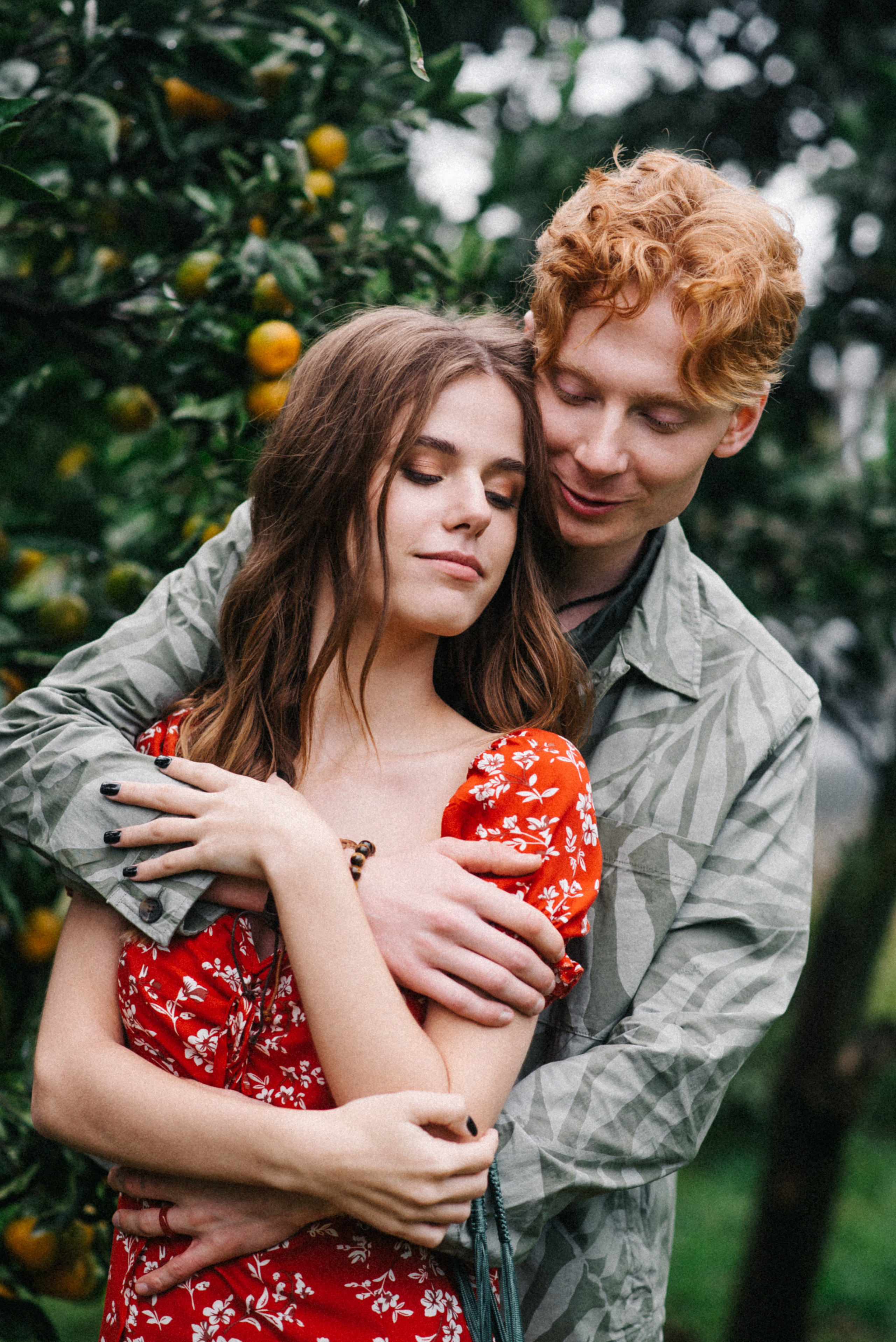 Фотосессия Love story в мандариновом саду. Софья и Арсений