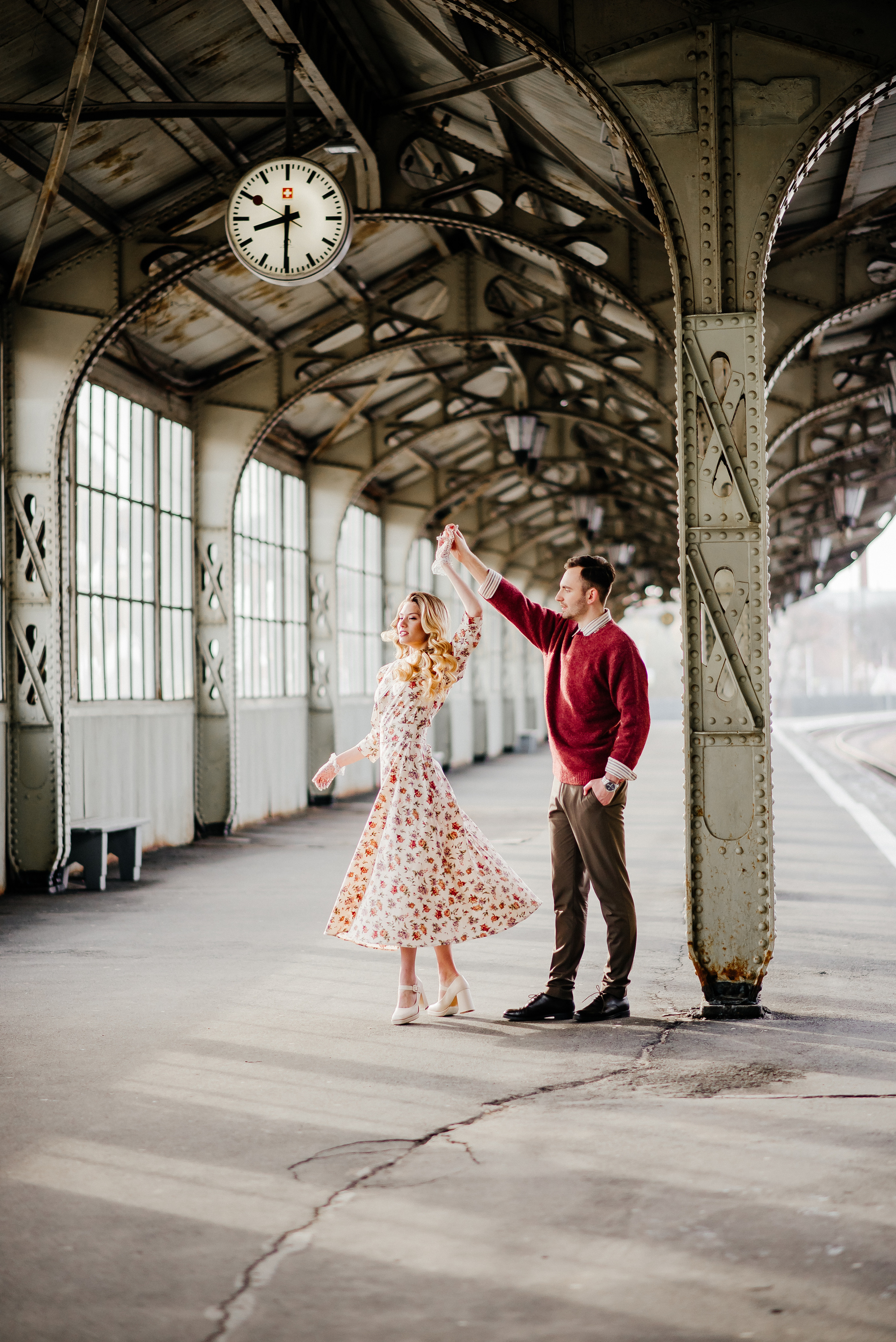 Фотосессия на Витебском вокзале — Love story Анастасия и Максим