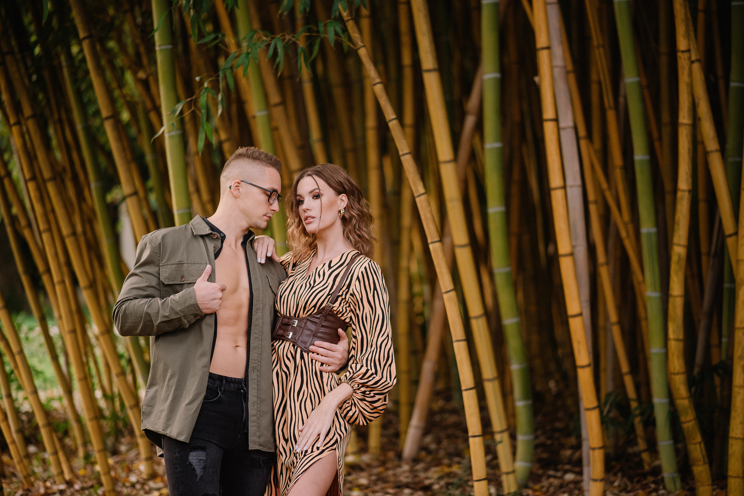 Love story фотосессия в бамбуке — Виолетта и Михаил