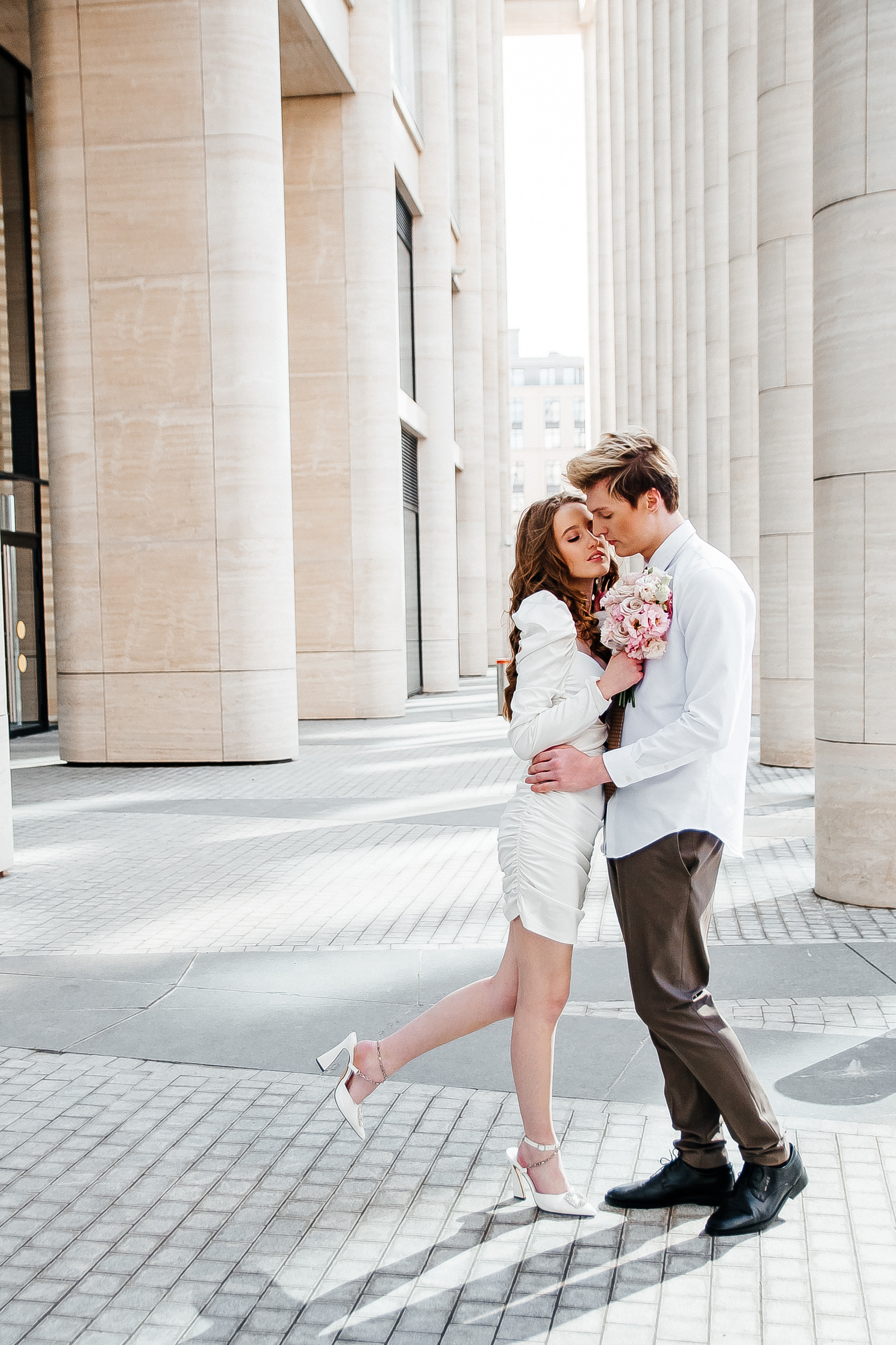 Свадебная фотосъёмка Невская ратуша — Александра и Тимур