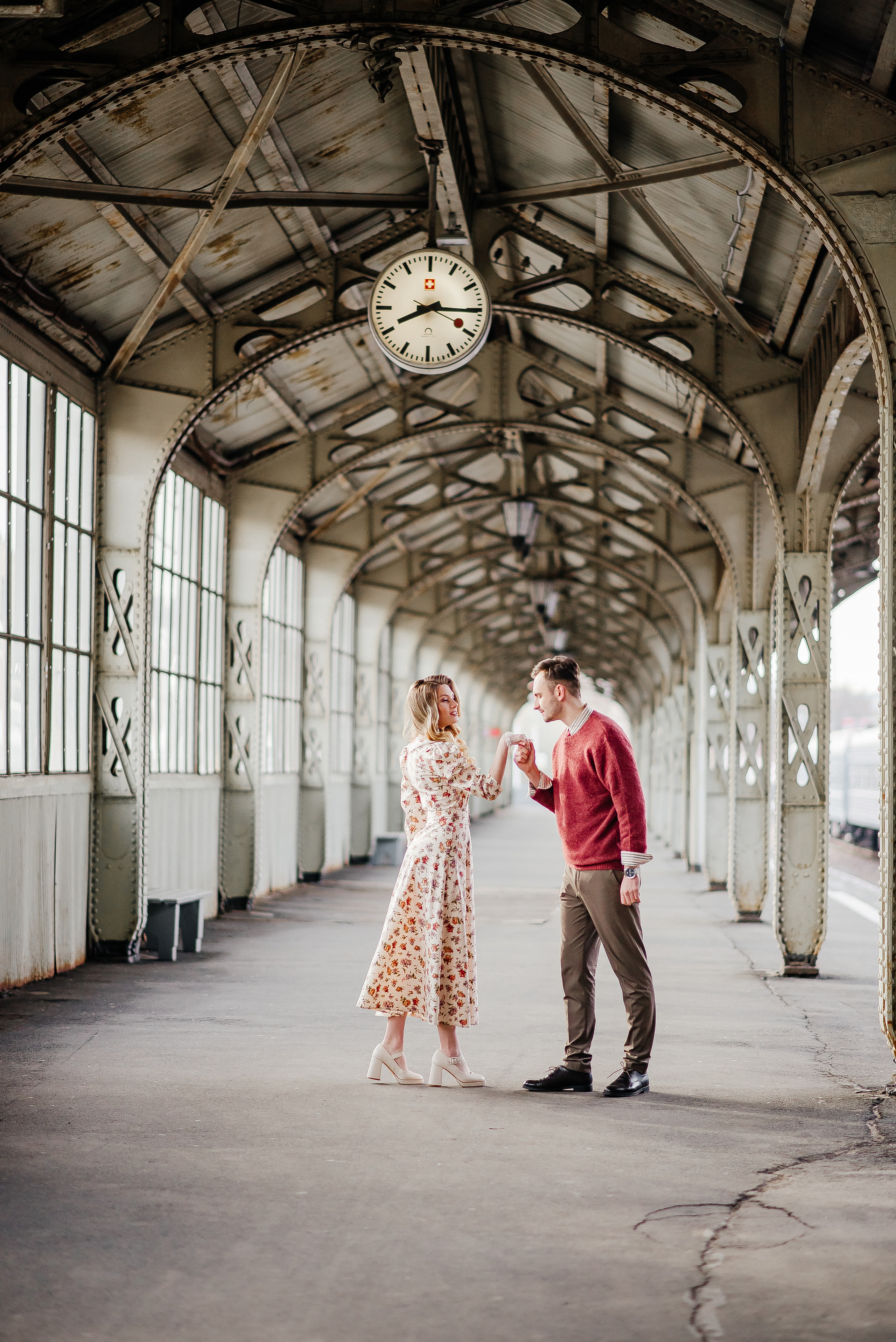 Фотосессия на Витебском вокзале — Love story Анастасия и Максим