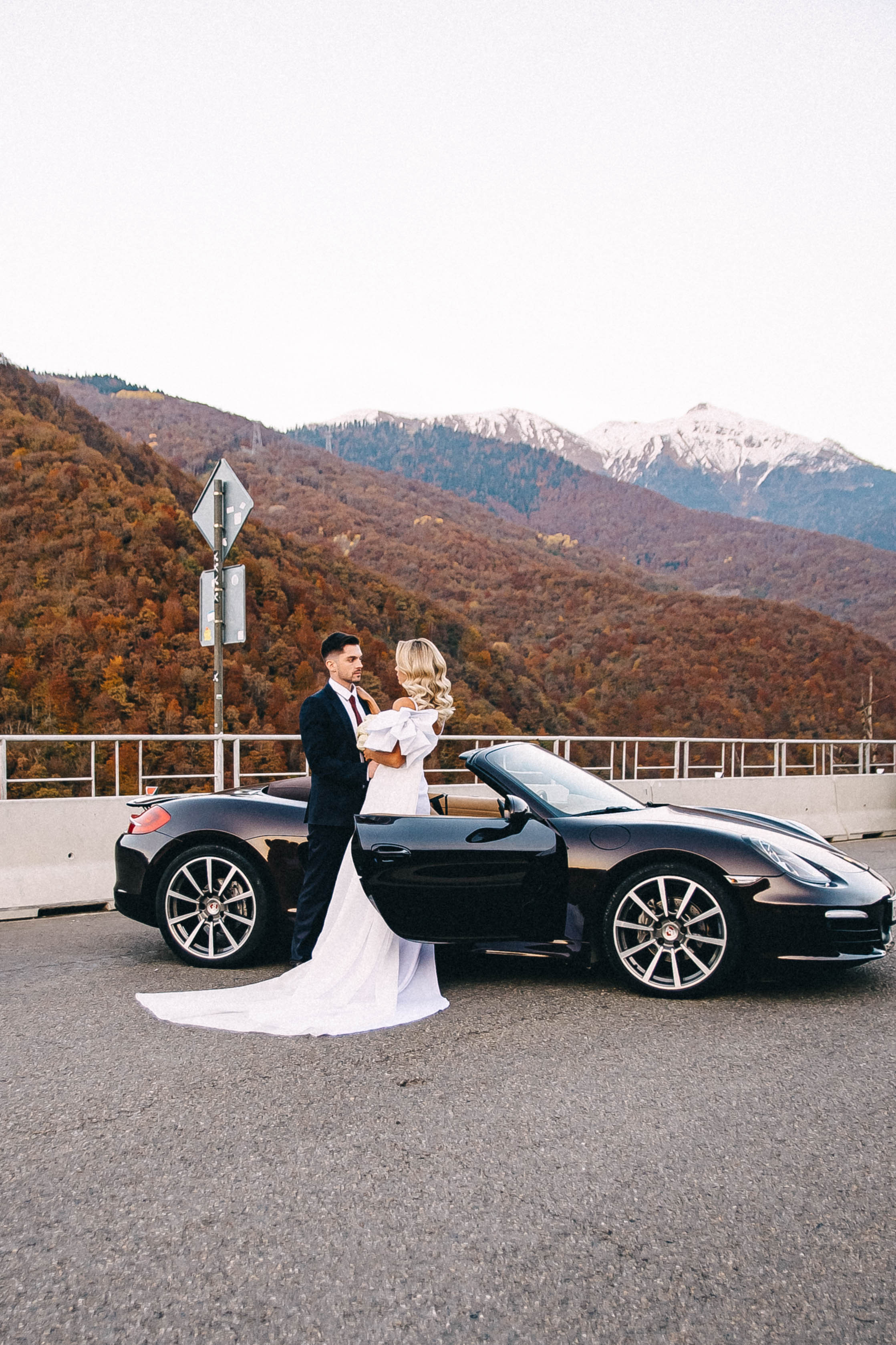 Свадебная съёмка в горах Роза Хутор — Анастасия и Денис