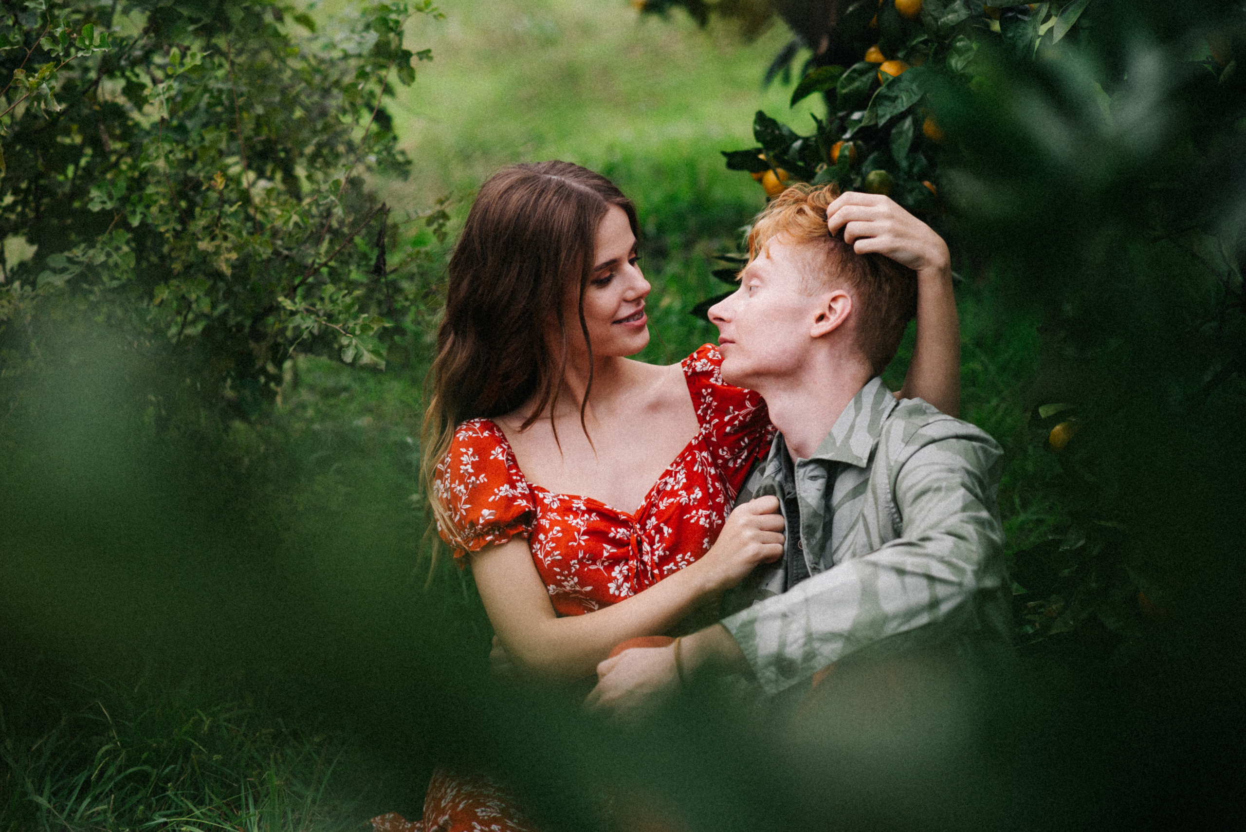 Фотосессия Love story в мандариновом саду. Софья и Арсений