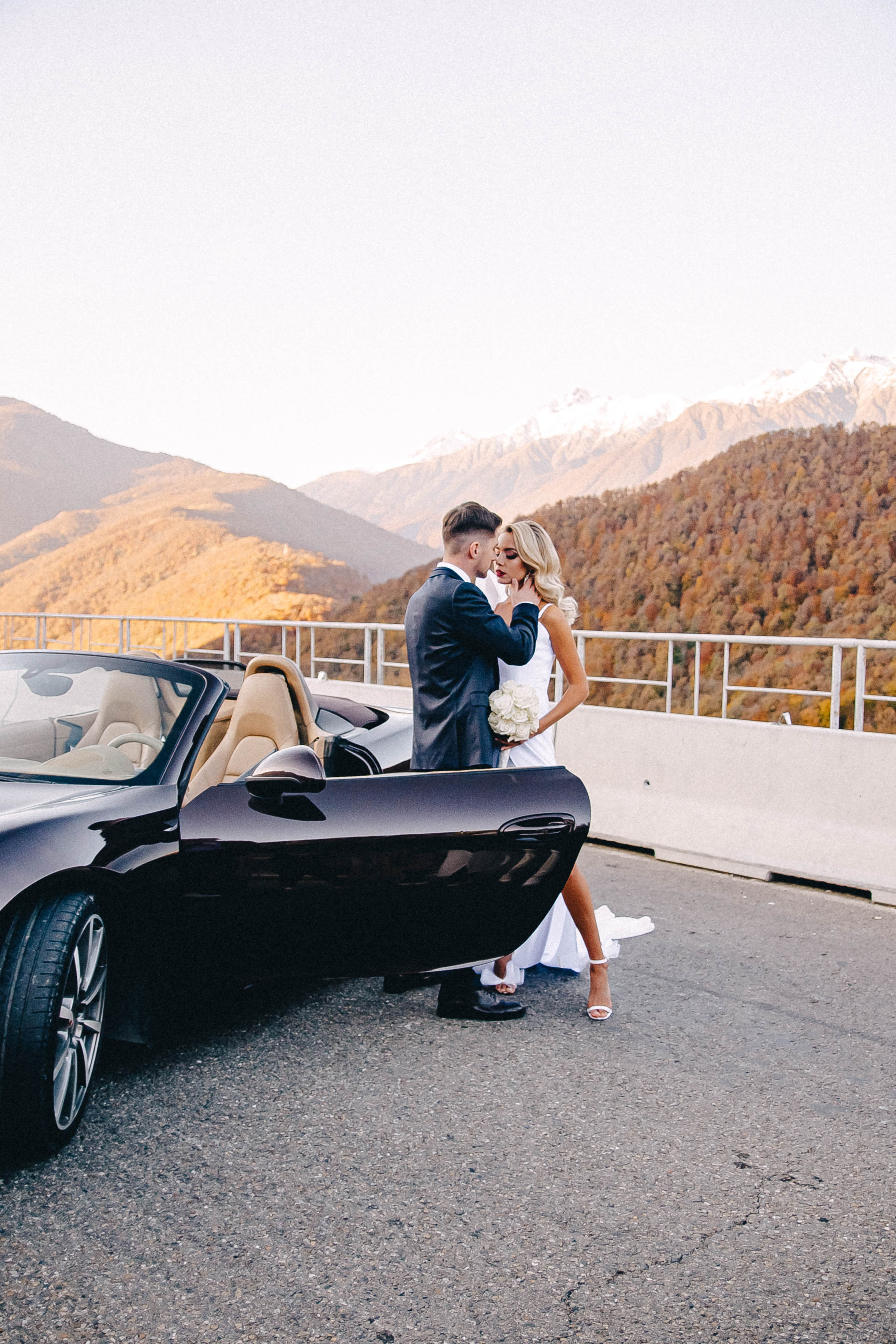 Свадебная съёмка в горах Роза Хутор — Анастасия и Денис