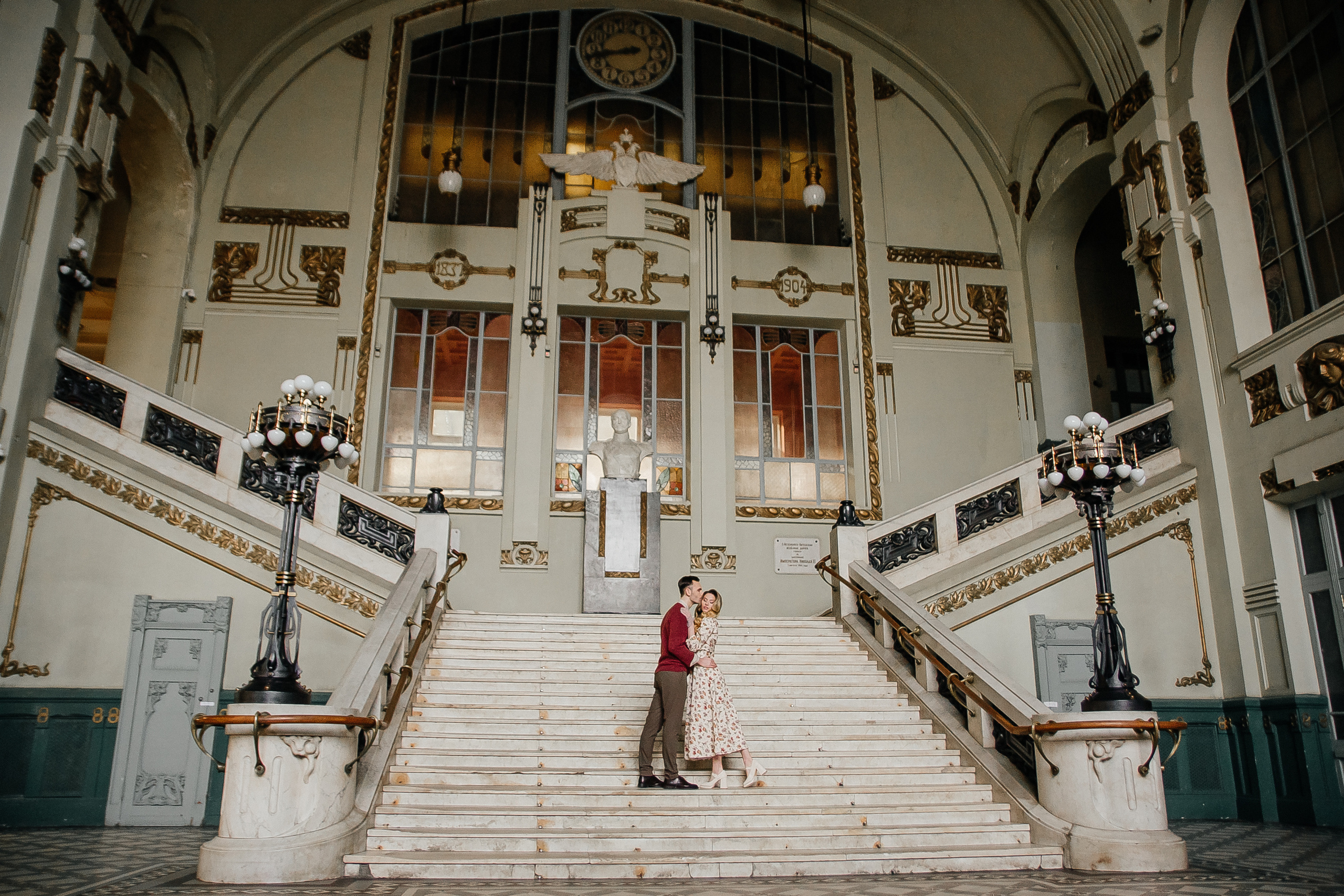 Фотосессия на Витебском вокзале — Love story Анастасия и Максим