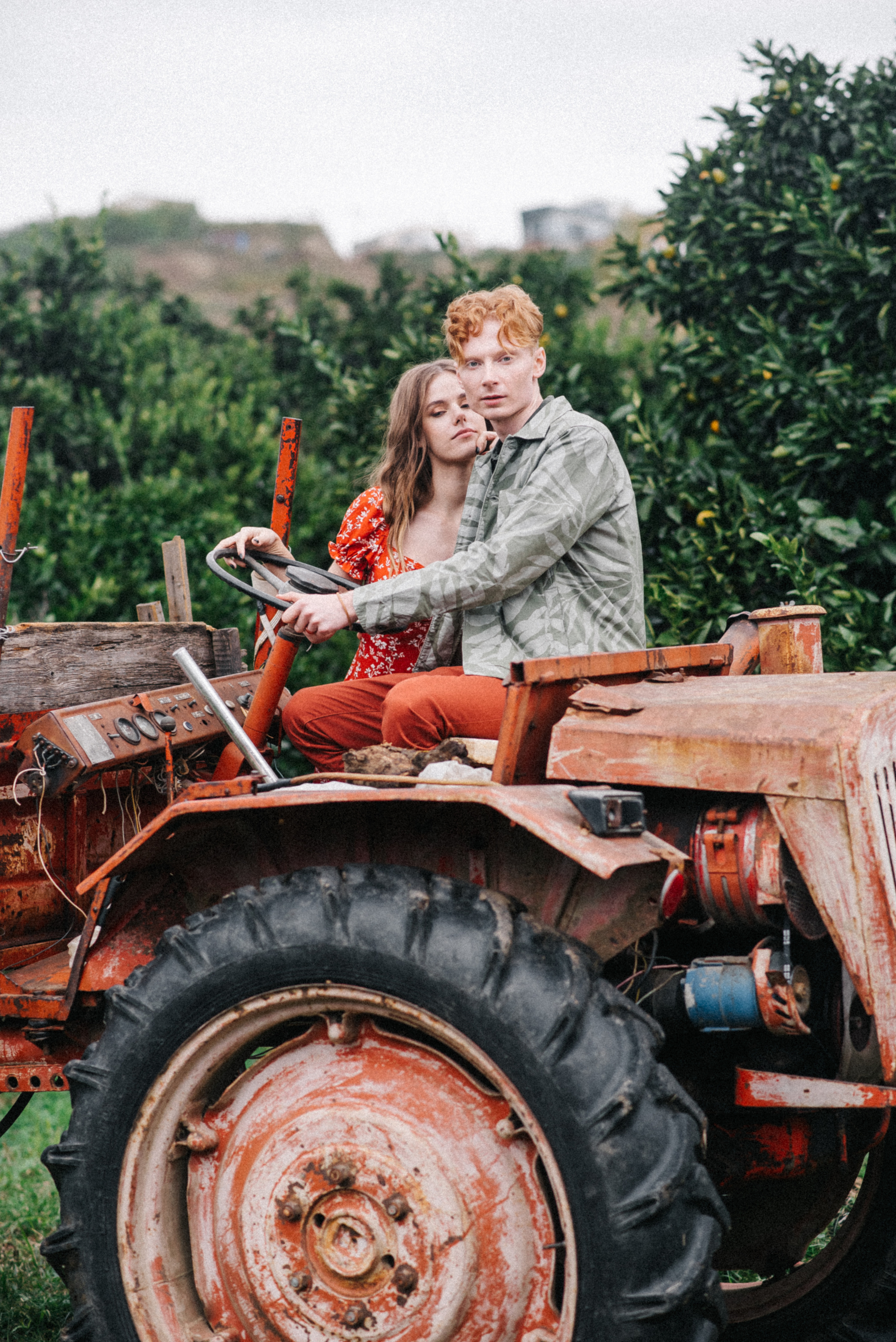 Фотосессия Love story в мандариновом саду. Софья и Арсений