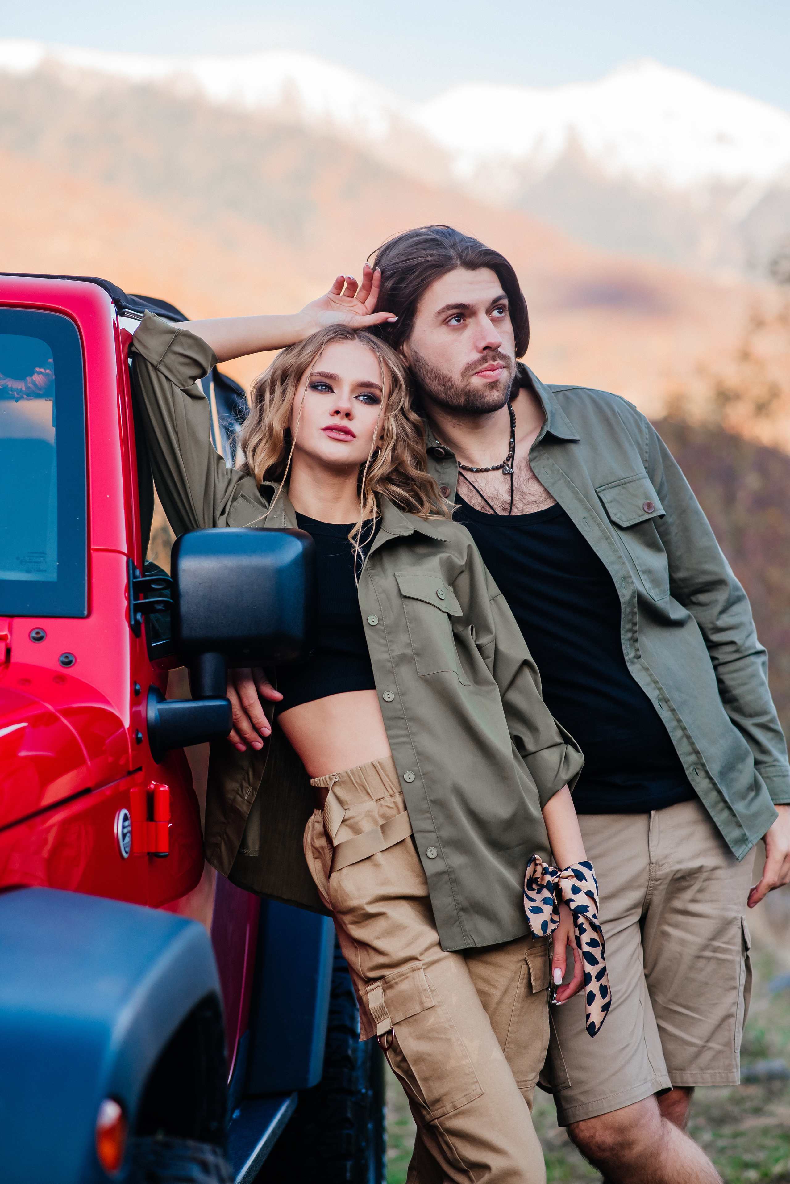 Фотосессия Сафари на джипе в горах Роза Хутор. Love story Ярослав и Екатерина